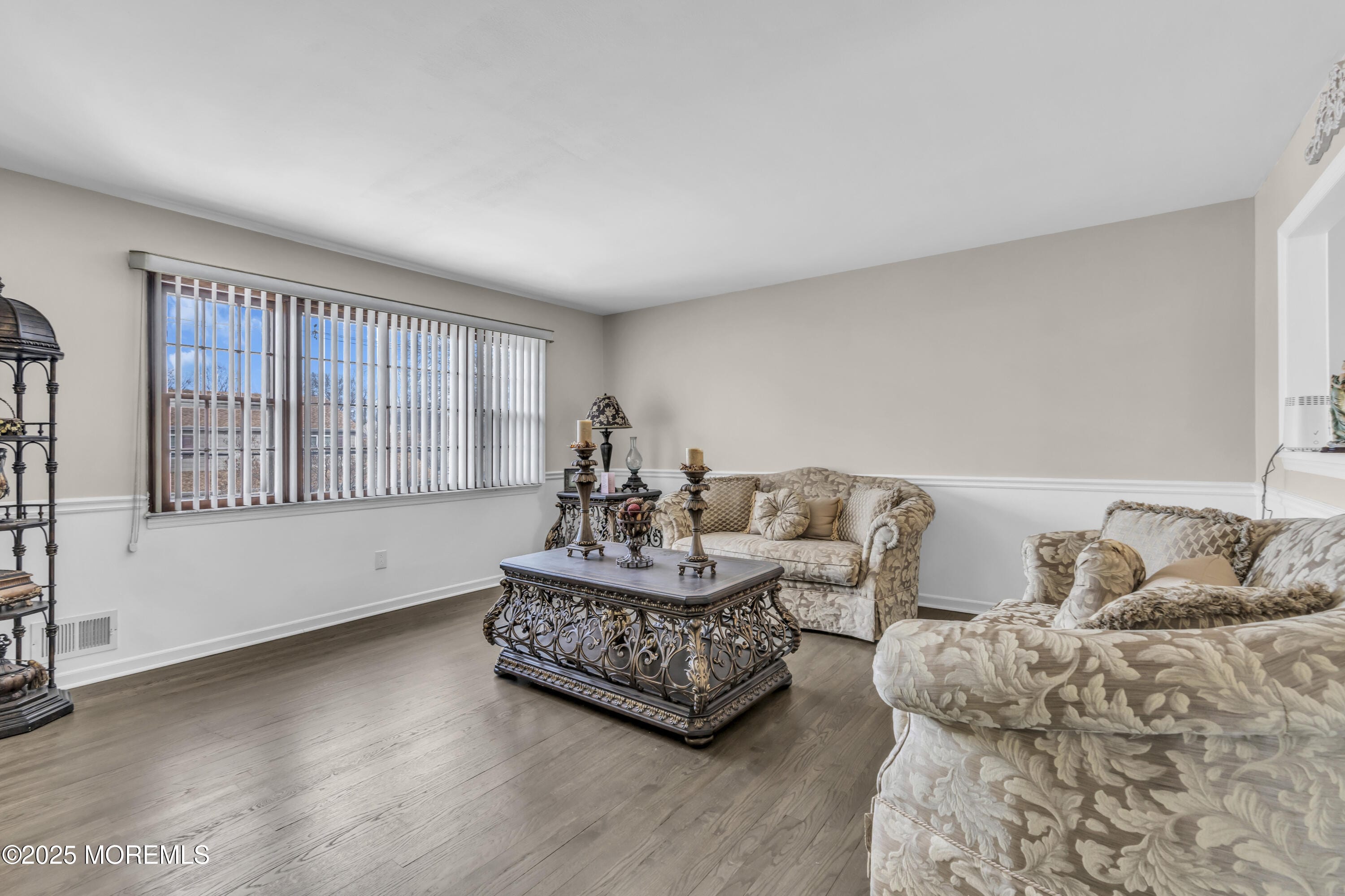8 Leocadia Court Image 3