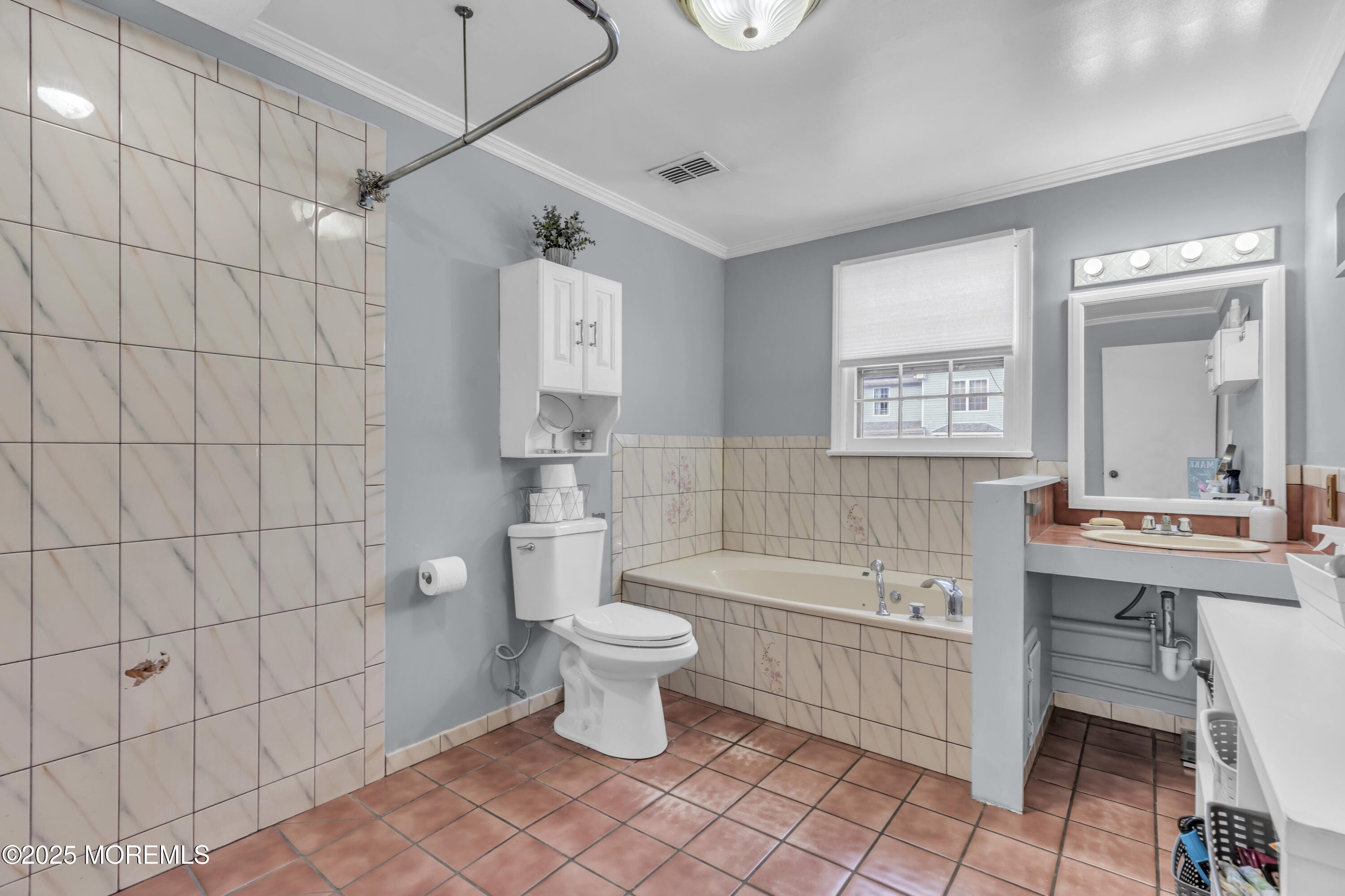 8 Leocadia Court, Hazlet, NJ, 07730 image 16
