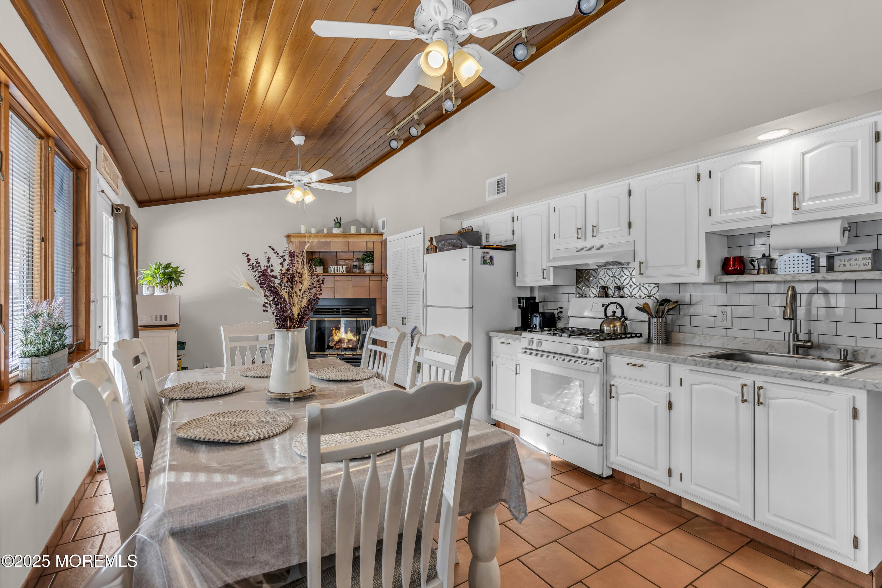 8 Leocadia Court, Hazlet, NJ, 07730 image 23