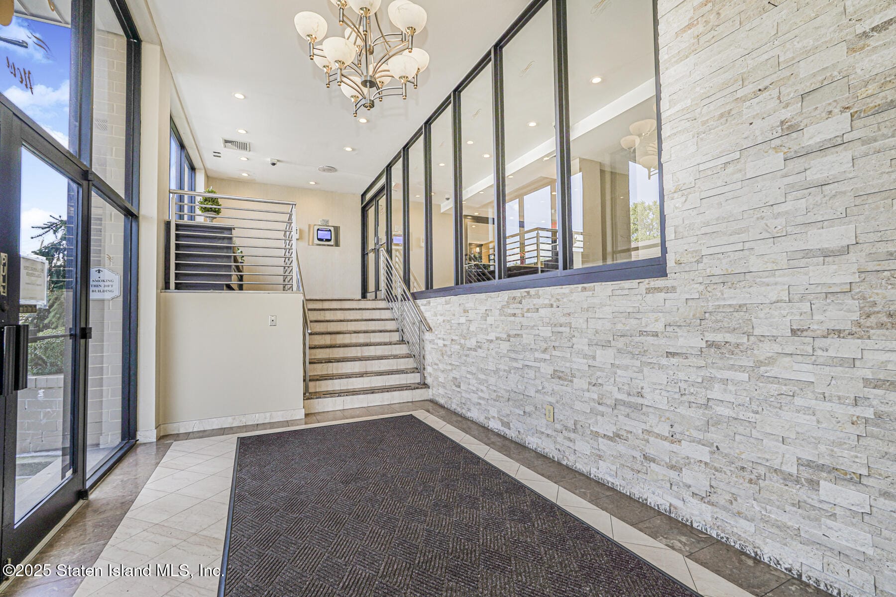 6 New Lane 7b Image 3
