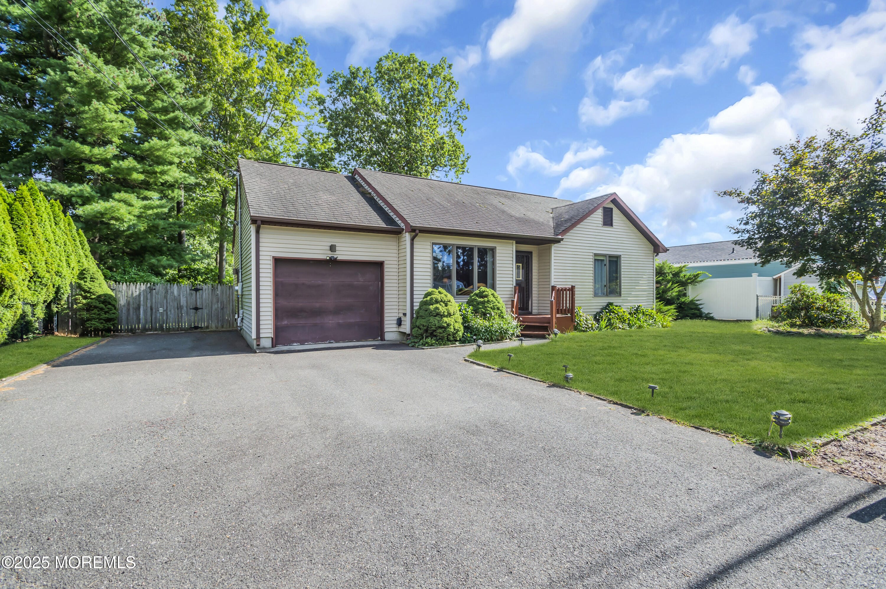 1515 Clair Road Image 3