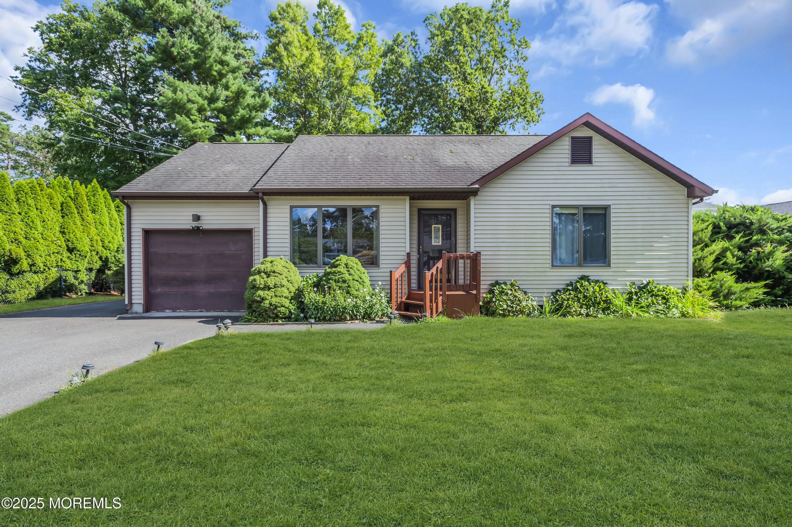 1515 Clair Road Image 4