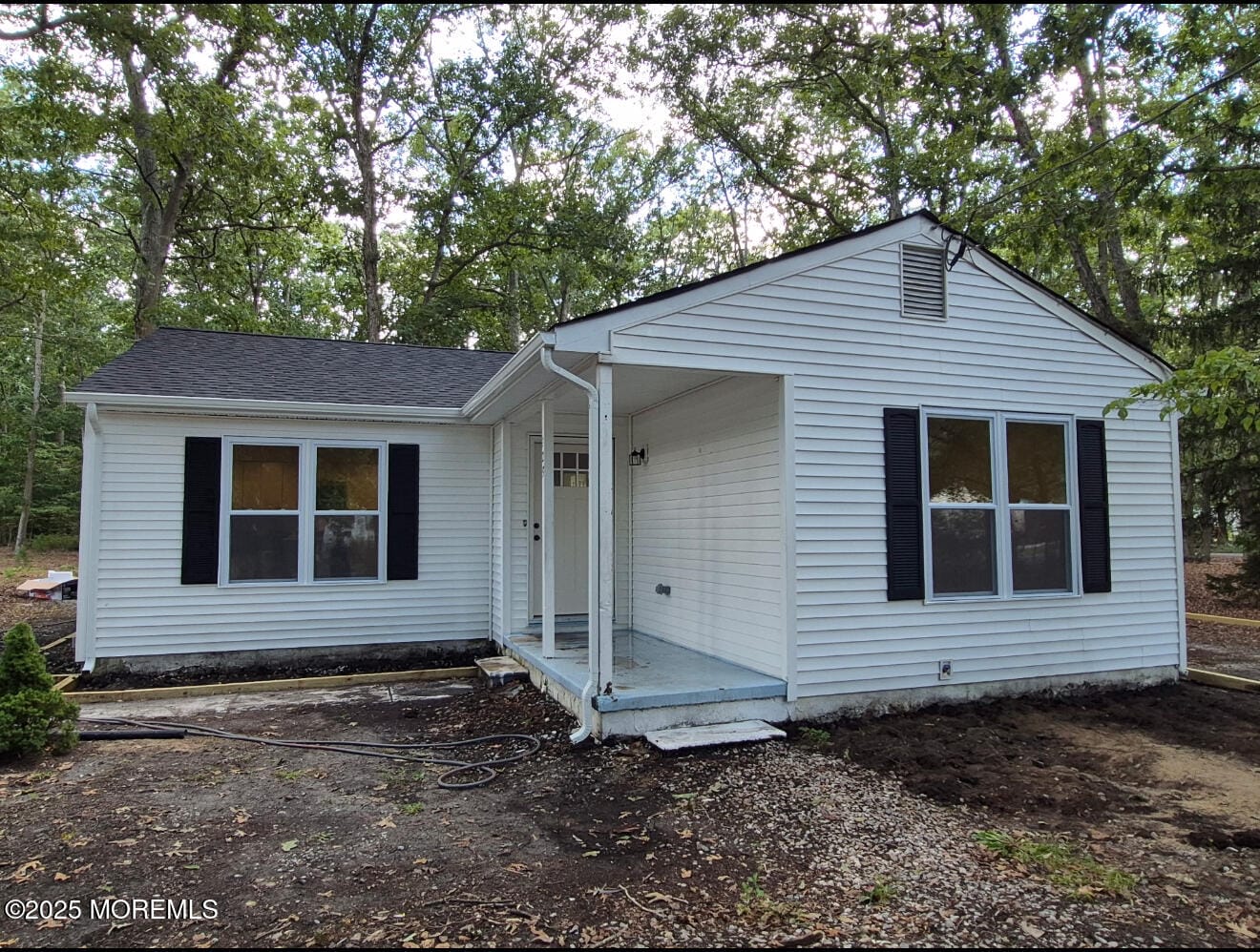 129 Bayberry Avenue Image 1