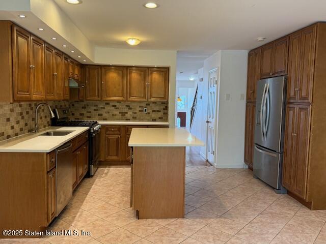 64 Pelican Circle, Staten Island, NY, 10306 image 9
