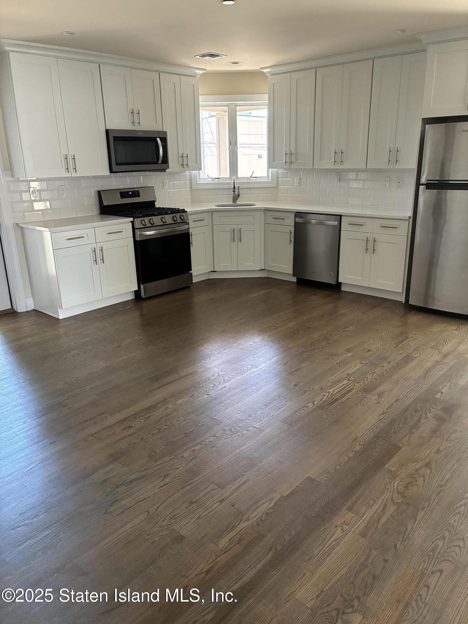 141 Evergreen Avenue 2a Image 2