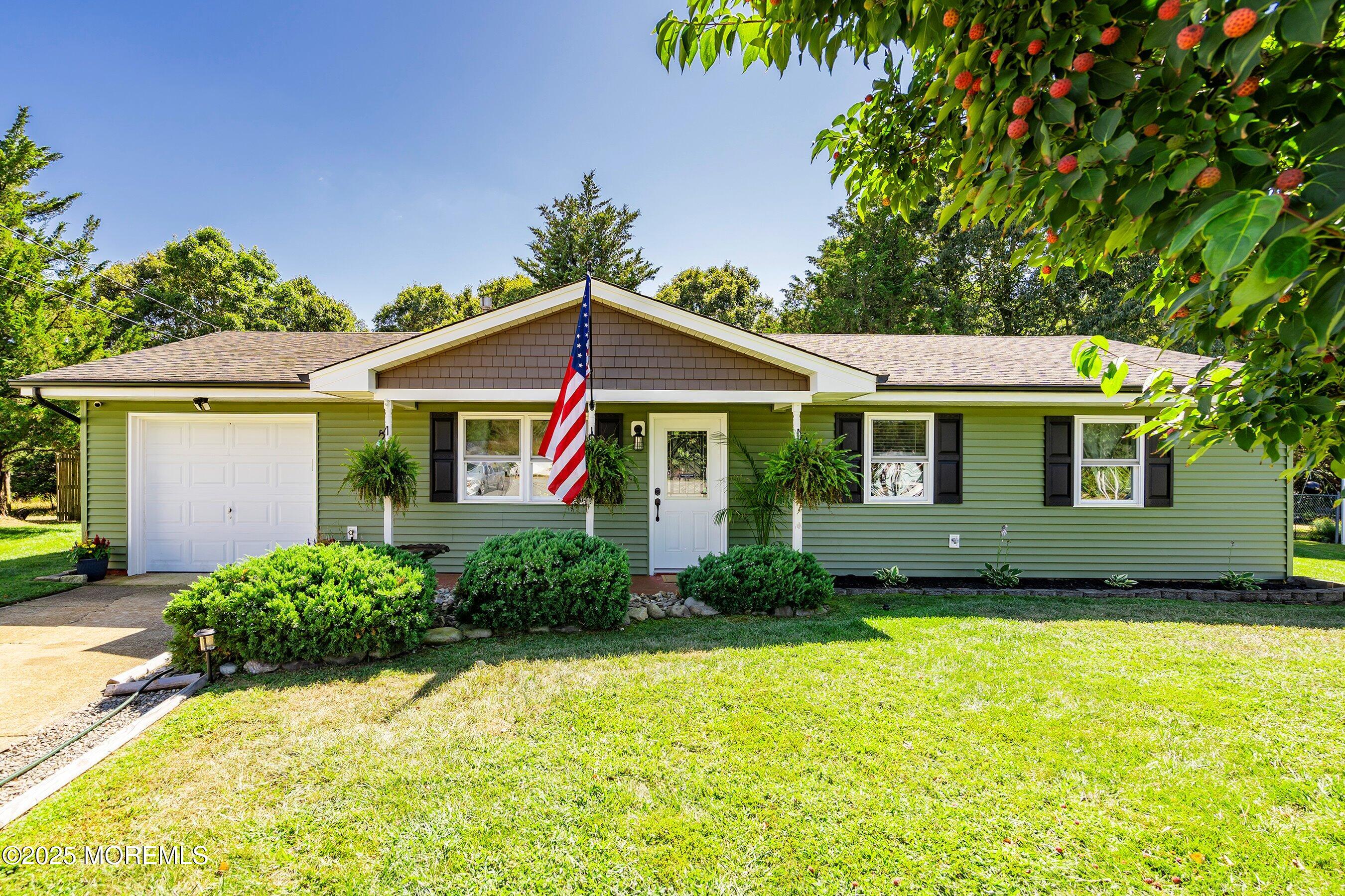 4 Clubhouse Circle, Forked River, NJ, 08731