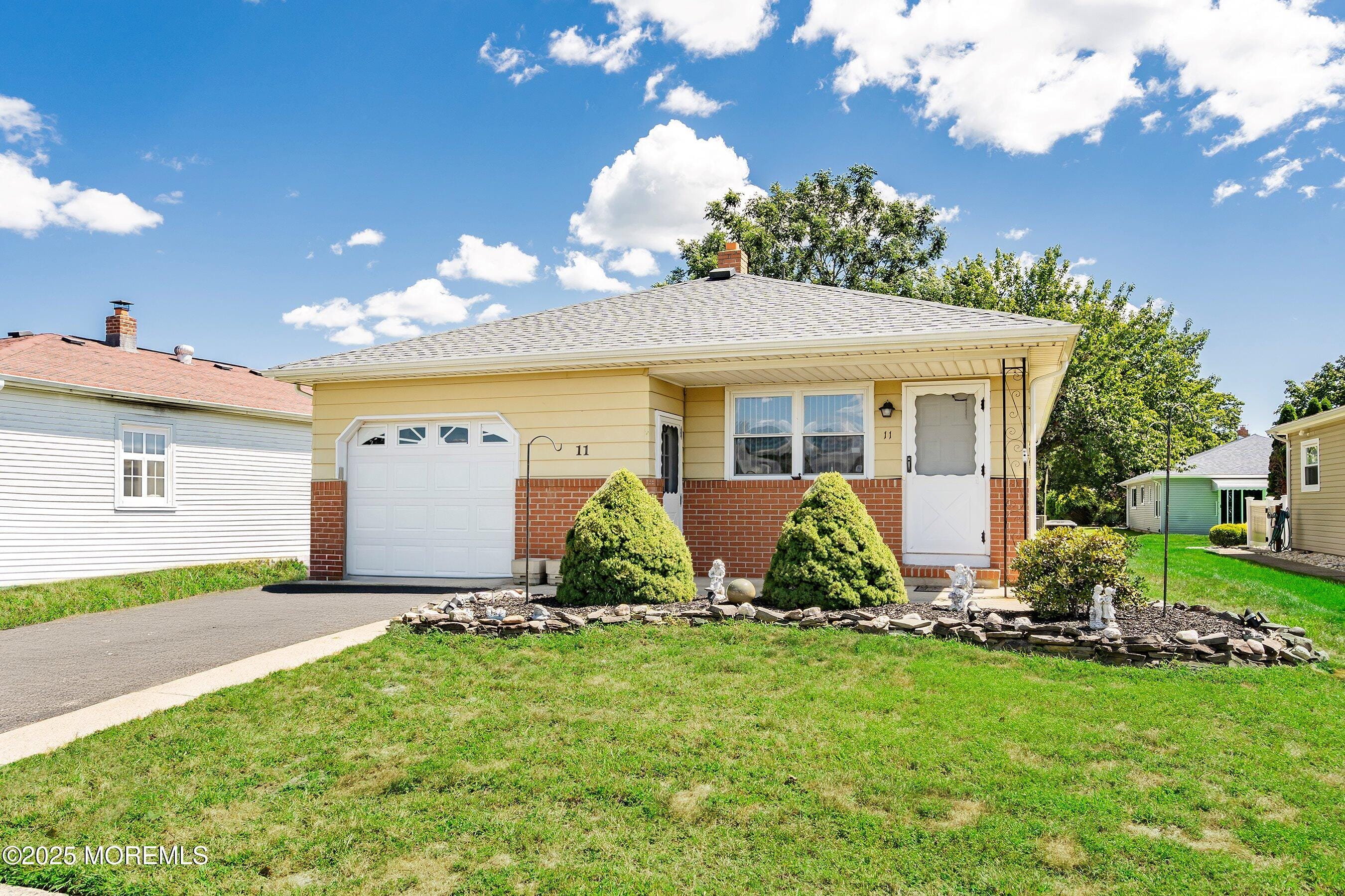 11 Bahamia Drive, Toms River, NJ, 08757