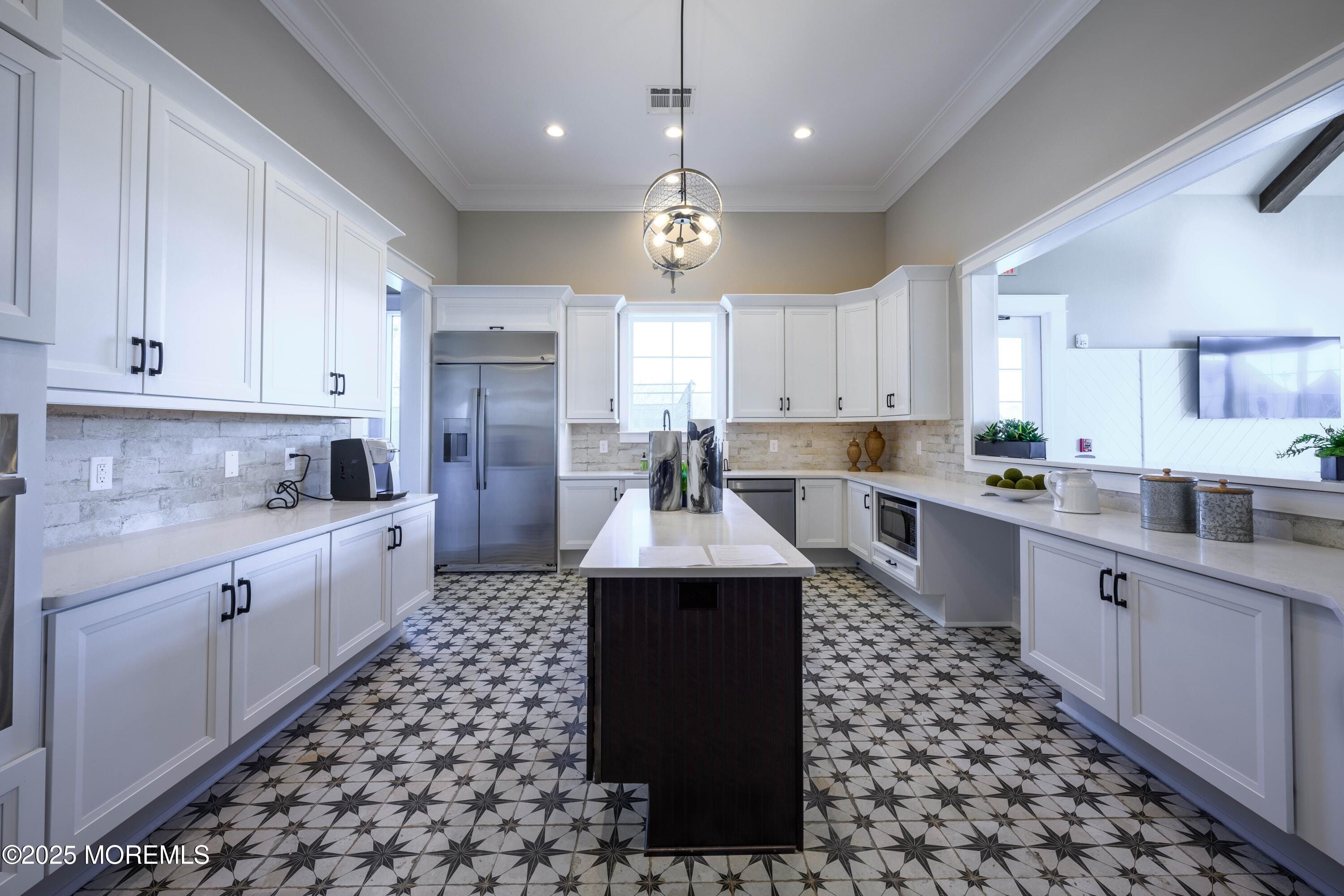 18 Chepstow Road, New Egypt, NJ, 08533 image 44