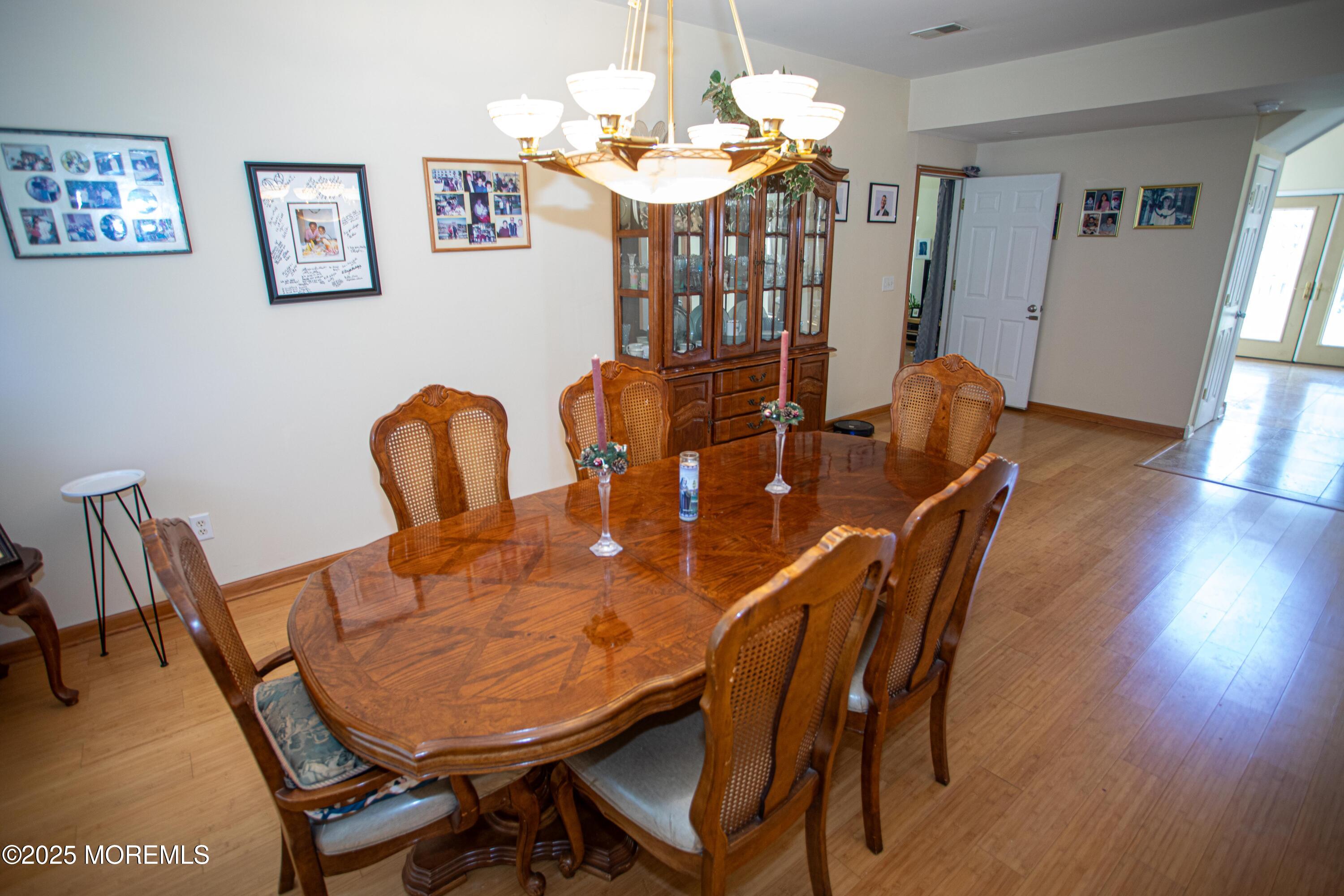 42 Branford Circle Image 3