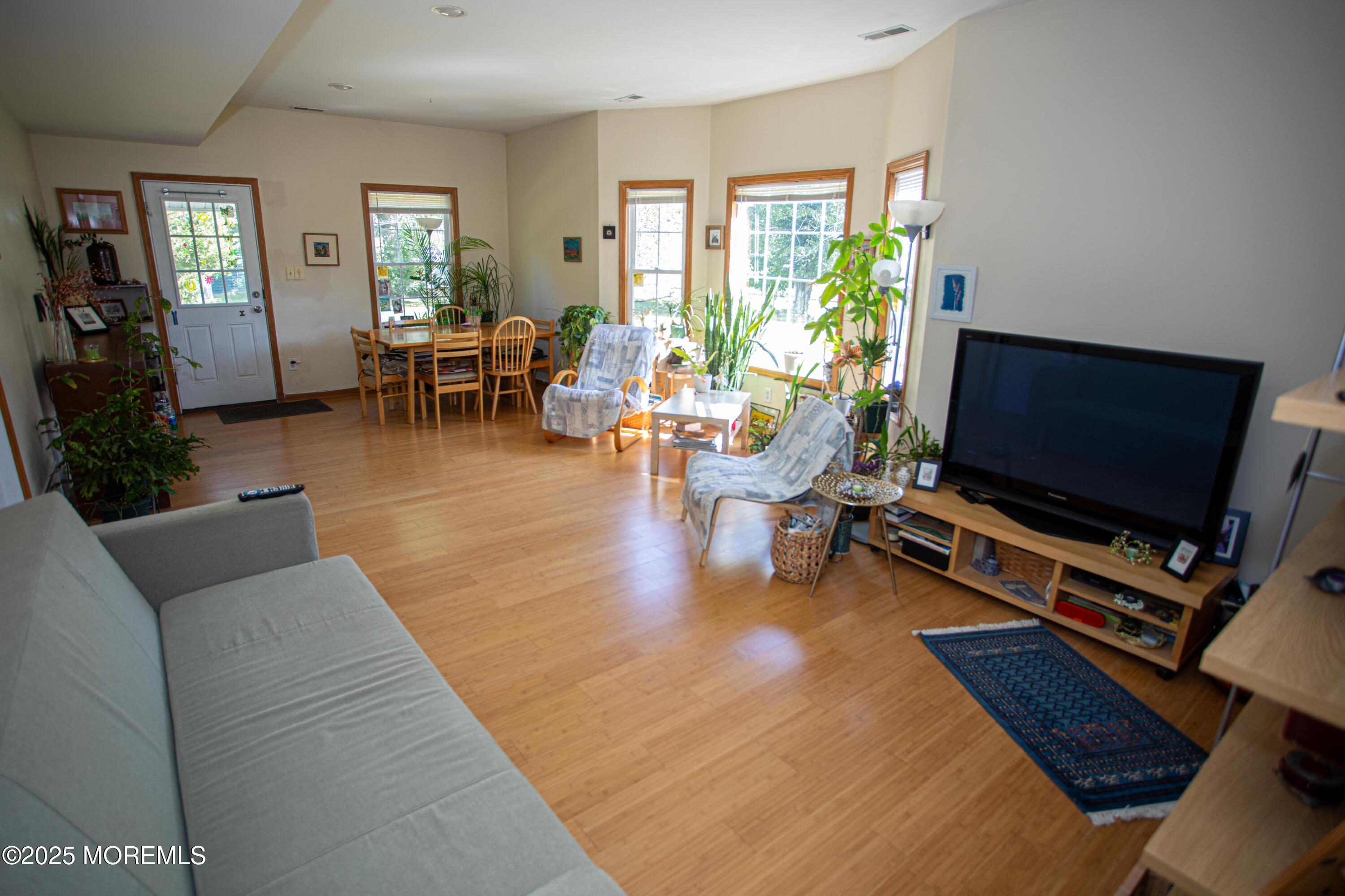 42 Branford Circle, Tinton Falls, NJ, 07724 image 19