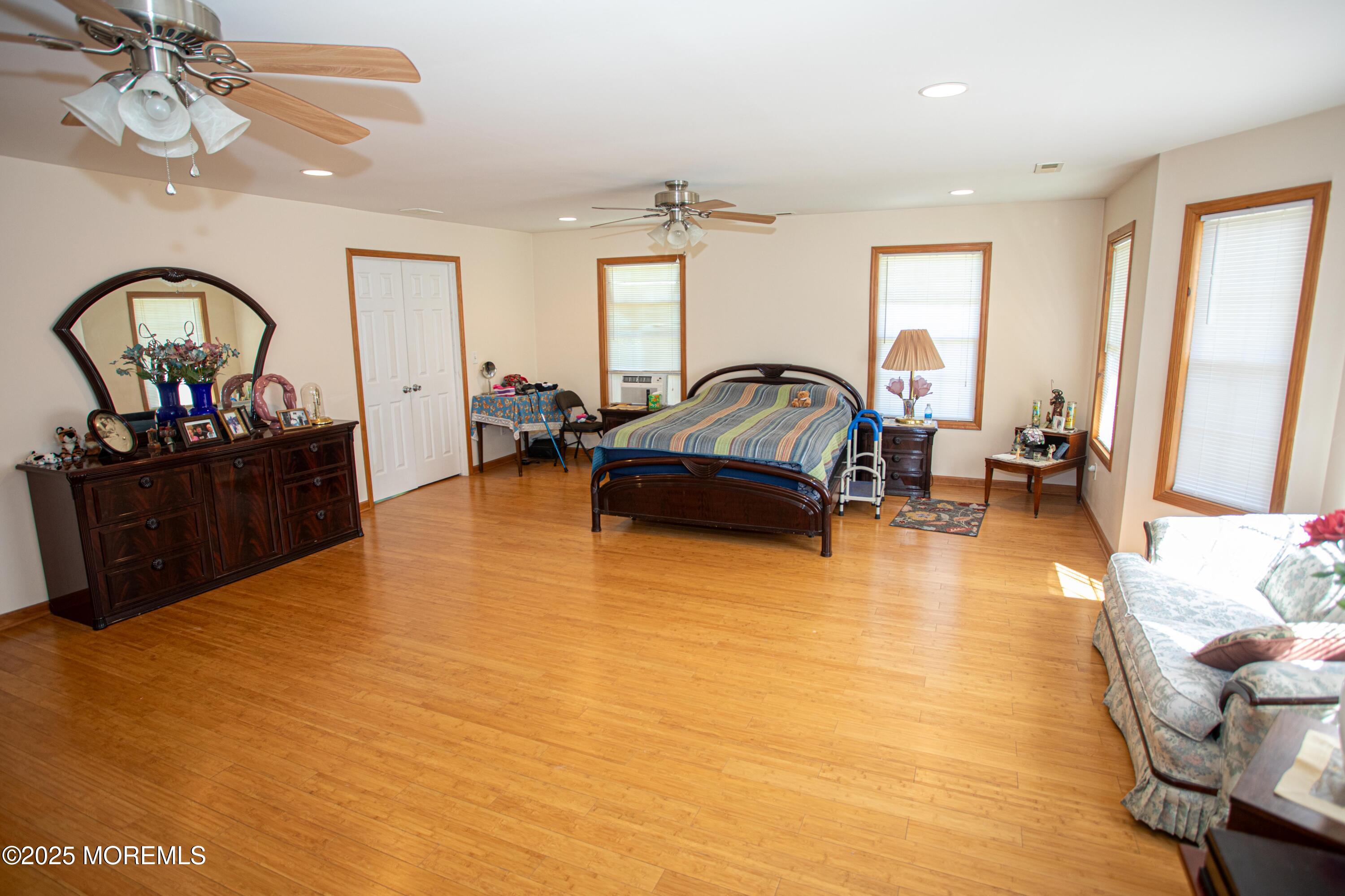 42 Branford Circle, Tinton Falls, NJ, 07724 image 31