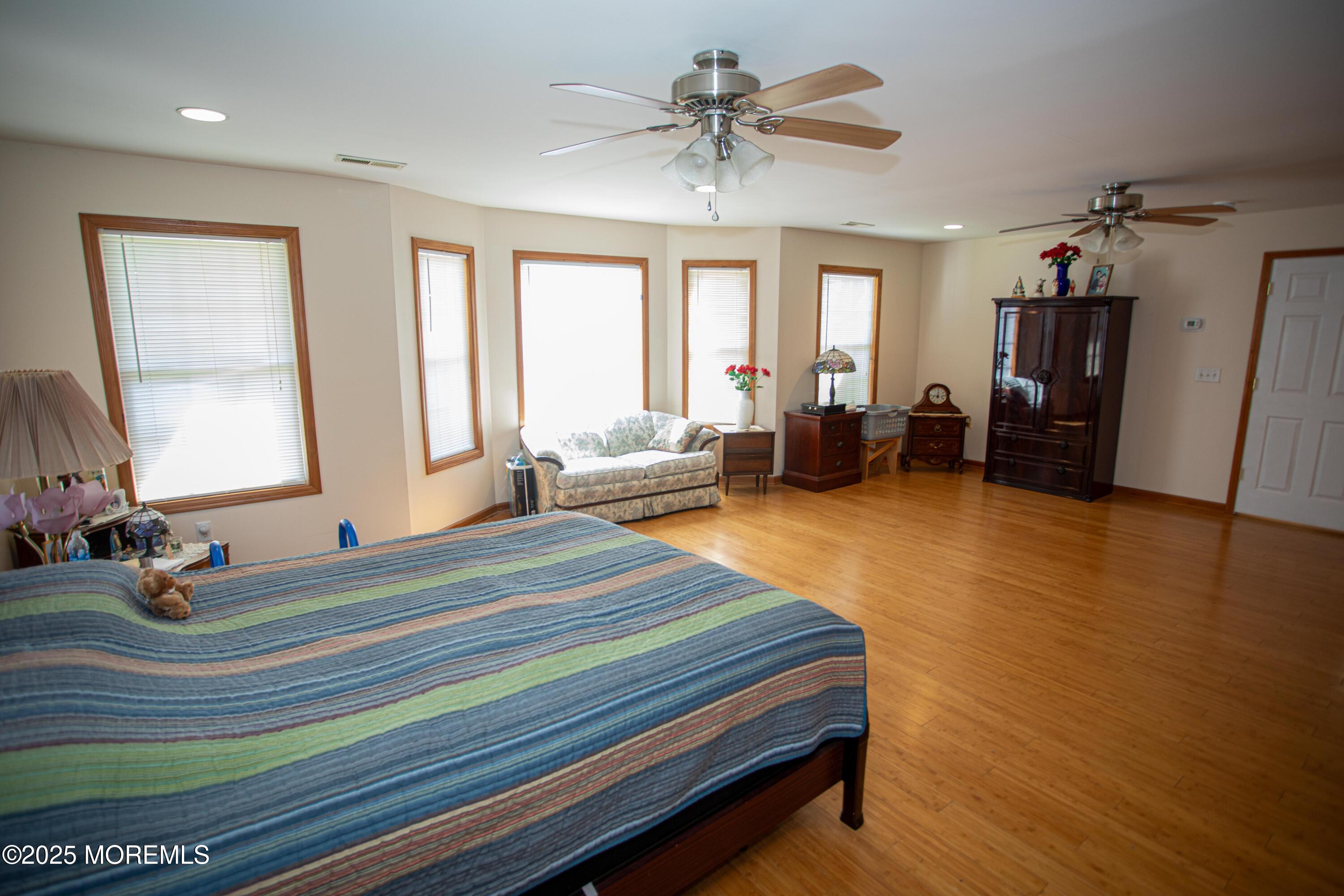 42 Branford Circle, Tinton Falls, NJ, 07724 image 32