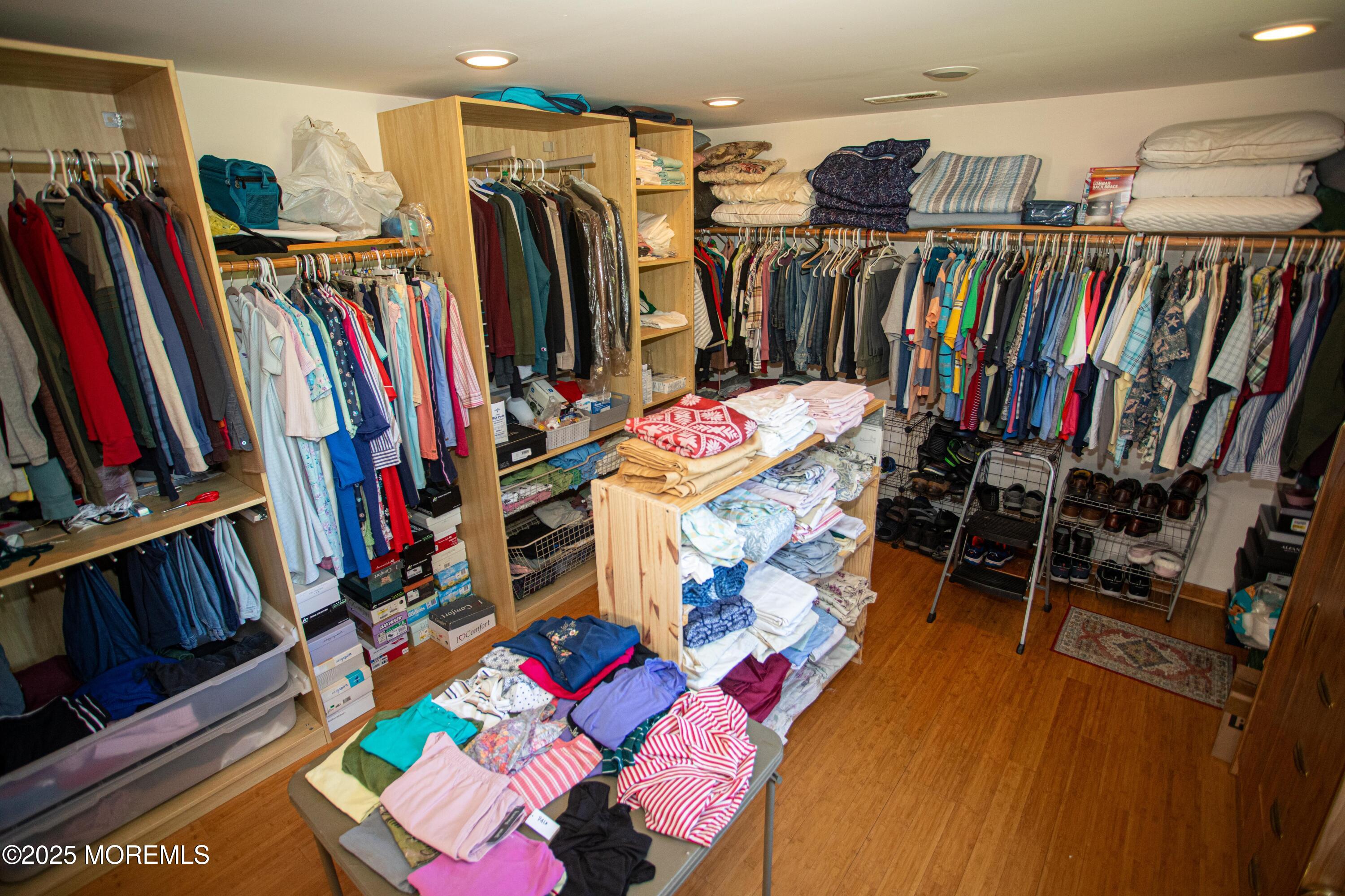 42 Branford Circle, Tinton Falls, NJ, 07724 image 35