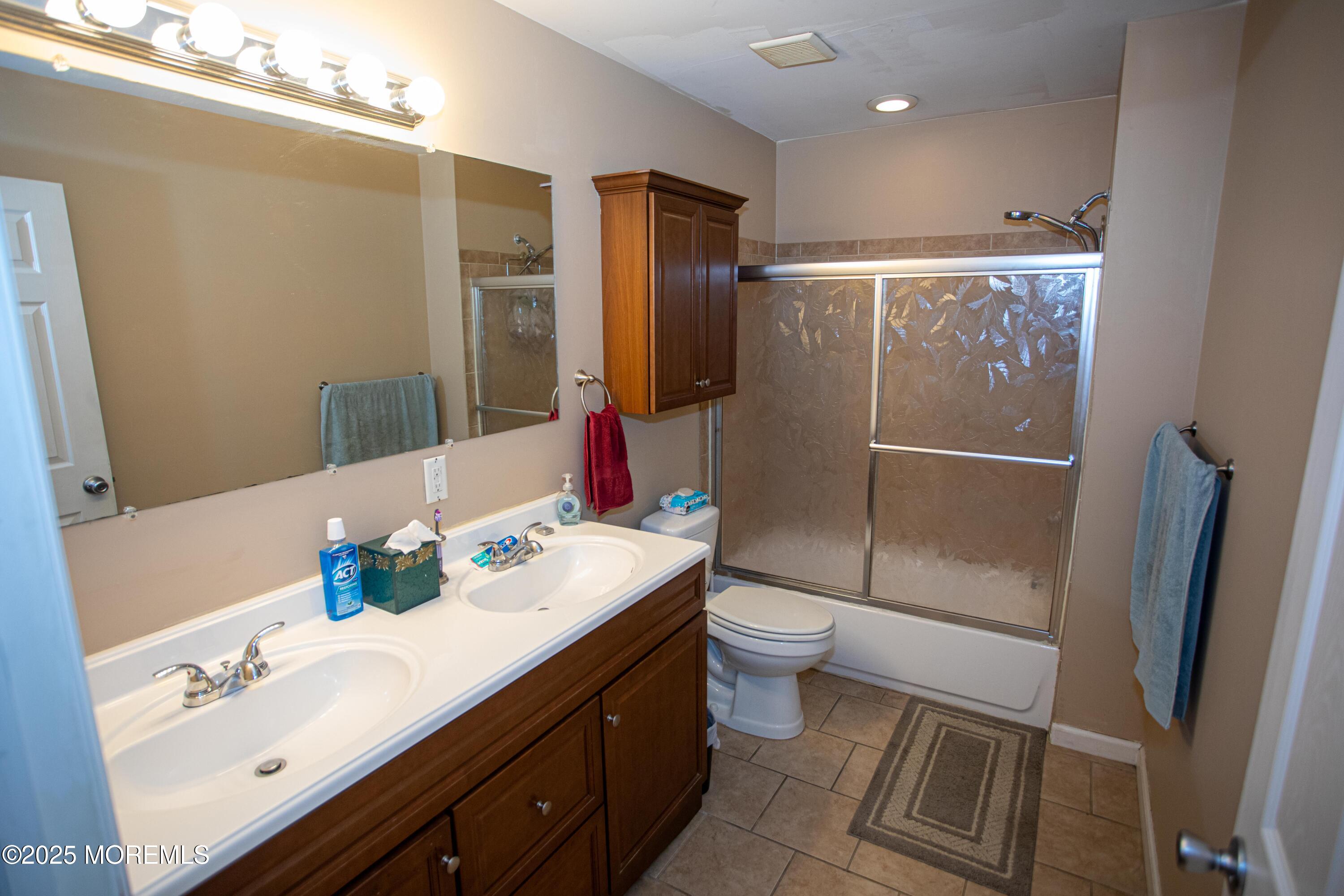 42 Branford Circle, Tinton Falls, NJ, 07724 image 51