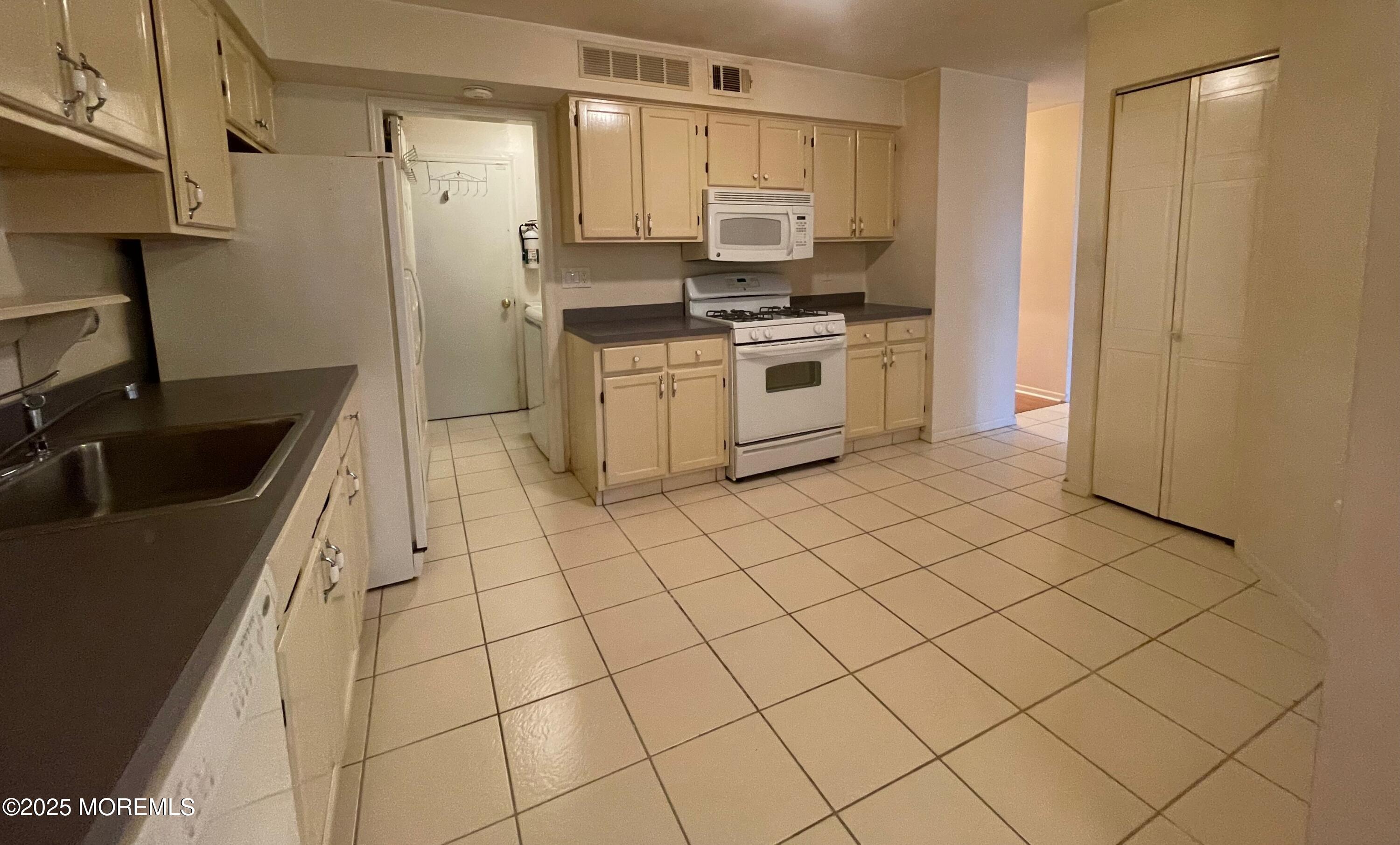 60 Birch Lane, Eatontown, NJ, 07724 image 17