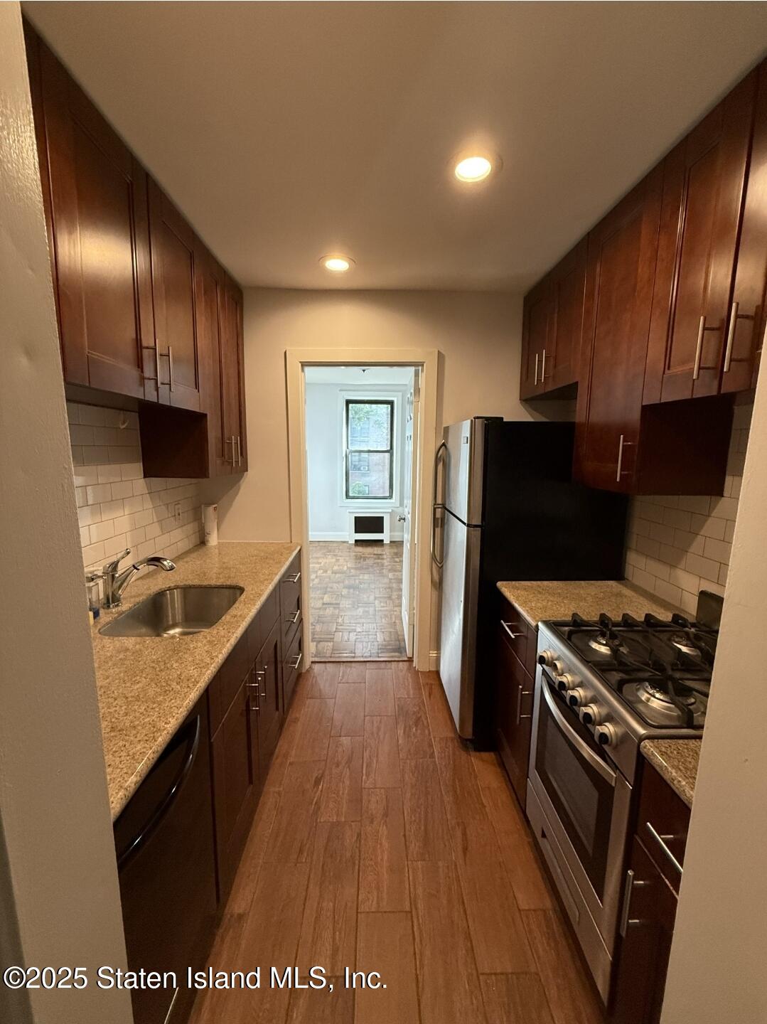 100 Colfax Avenue 2n, Staten Island, NY, 10306 image 17