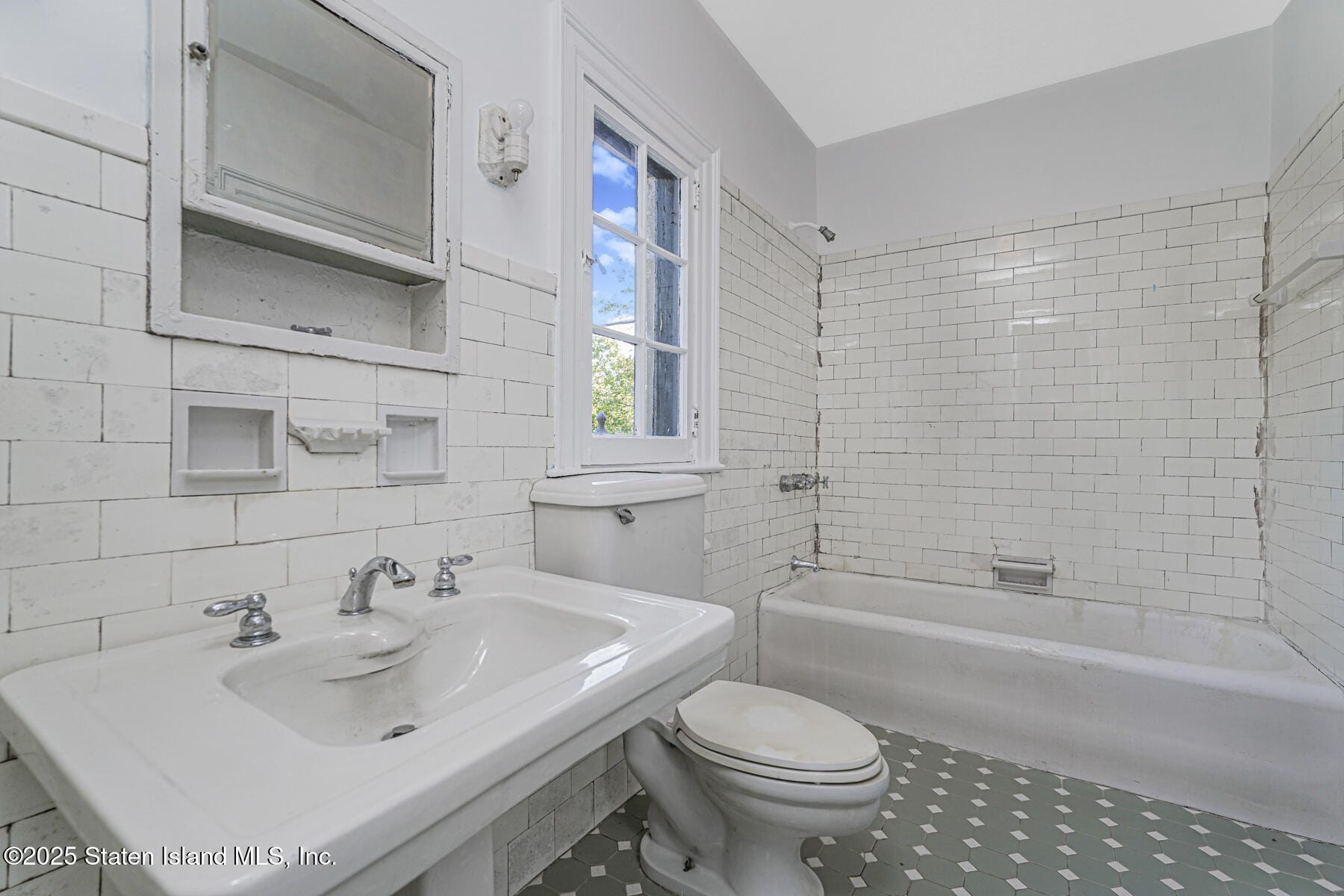 12 Silver Lake Road, Staten Island, NY, 10301 image 32