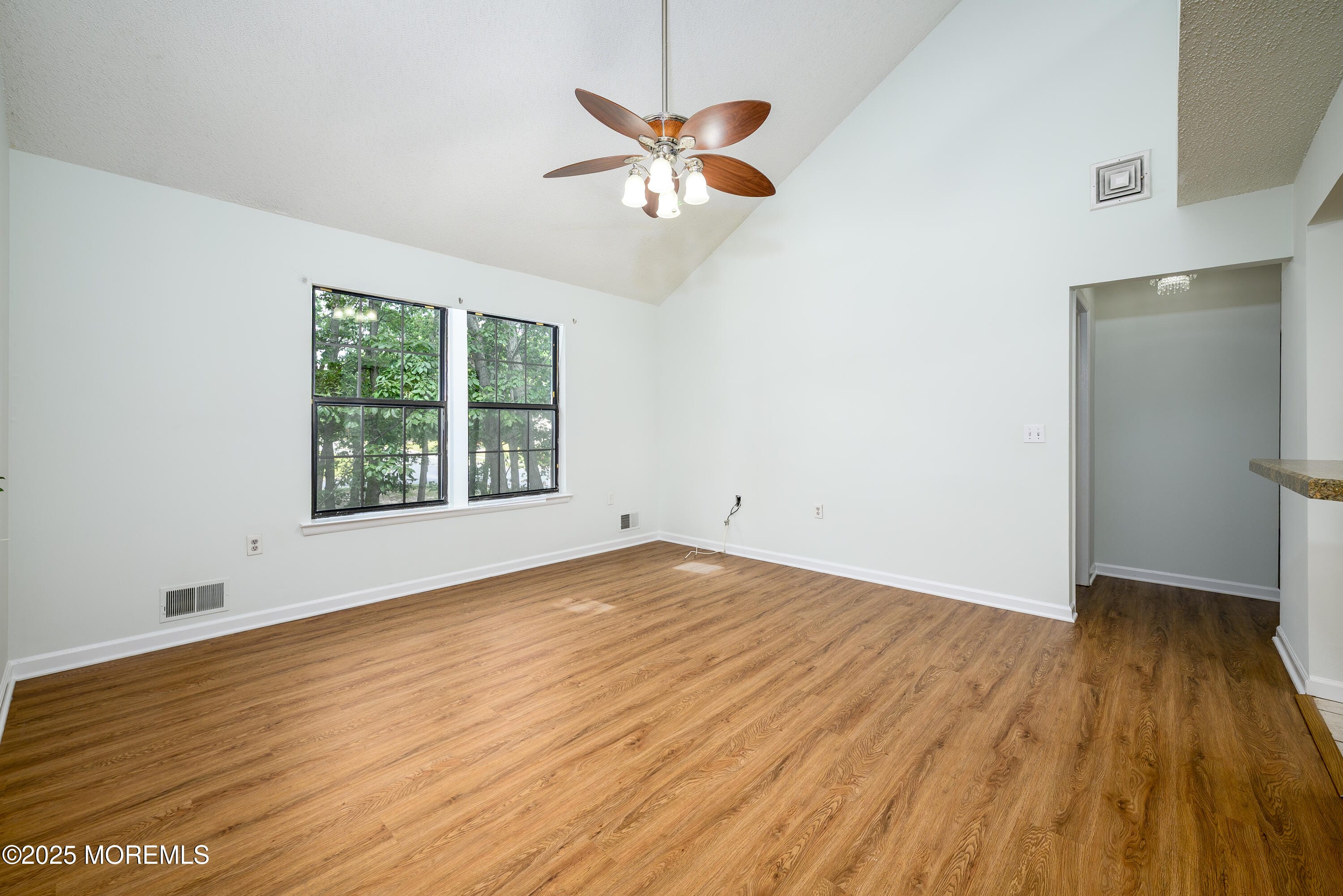 101 Goldthread Court Image 3