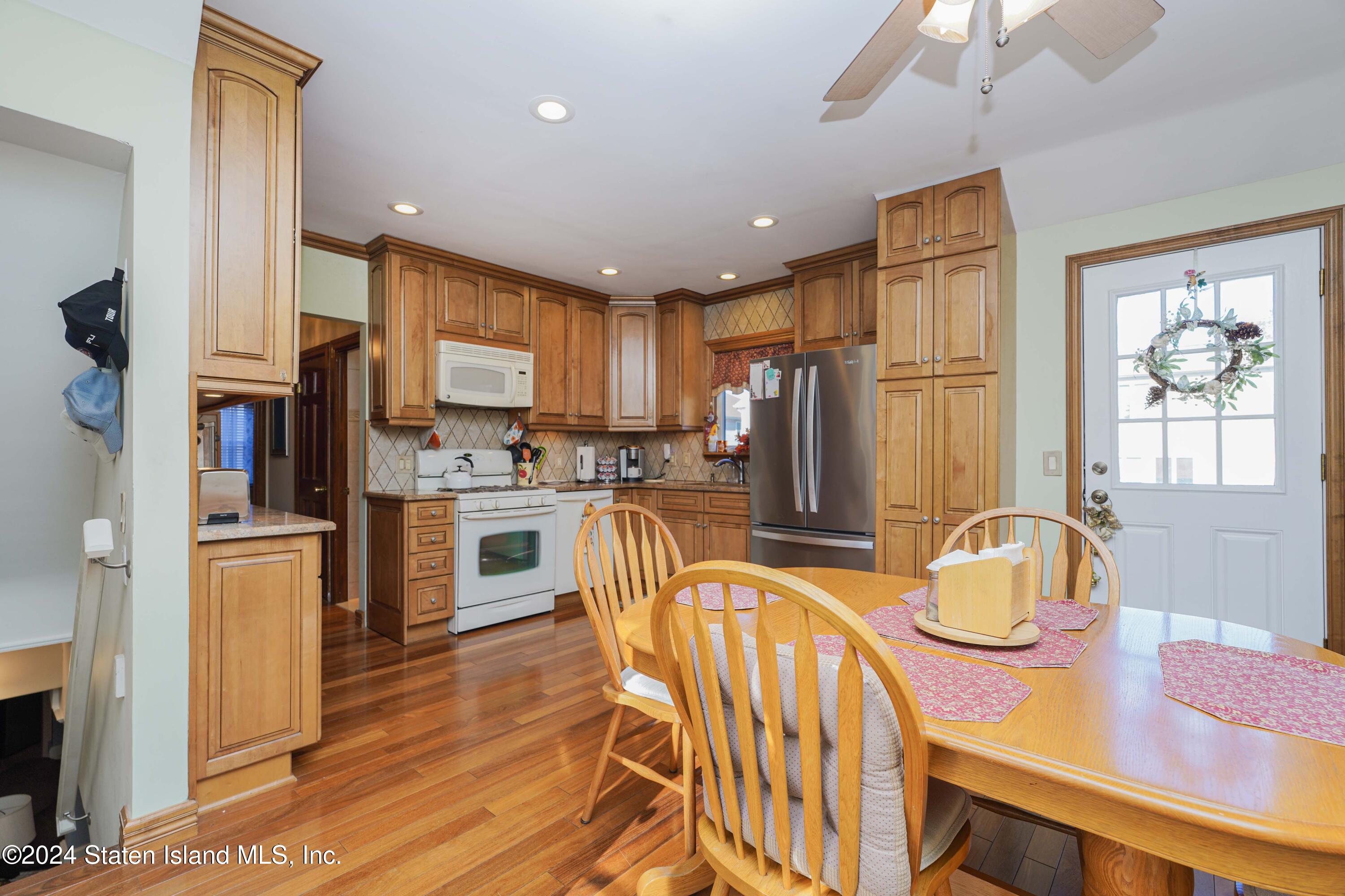 15 Petrus Avenue, Staten Island, NY, 10312 image 12