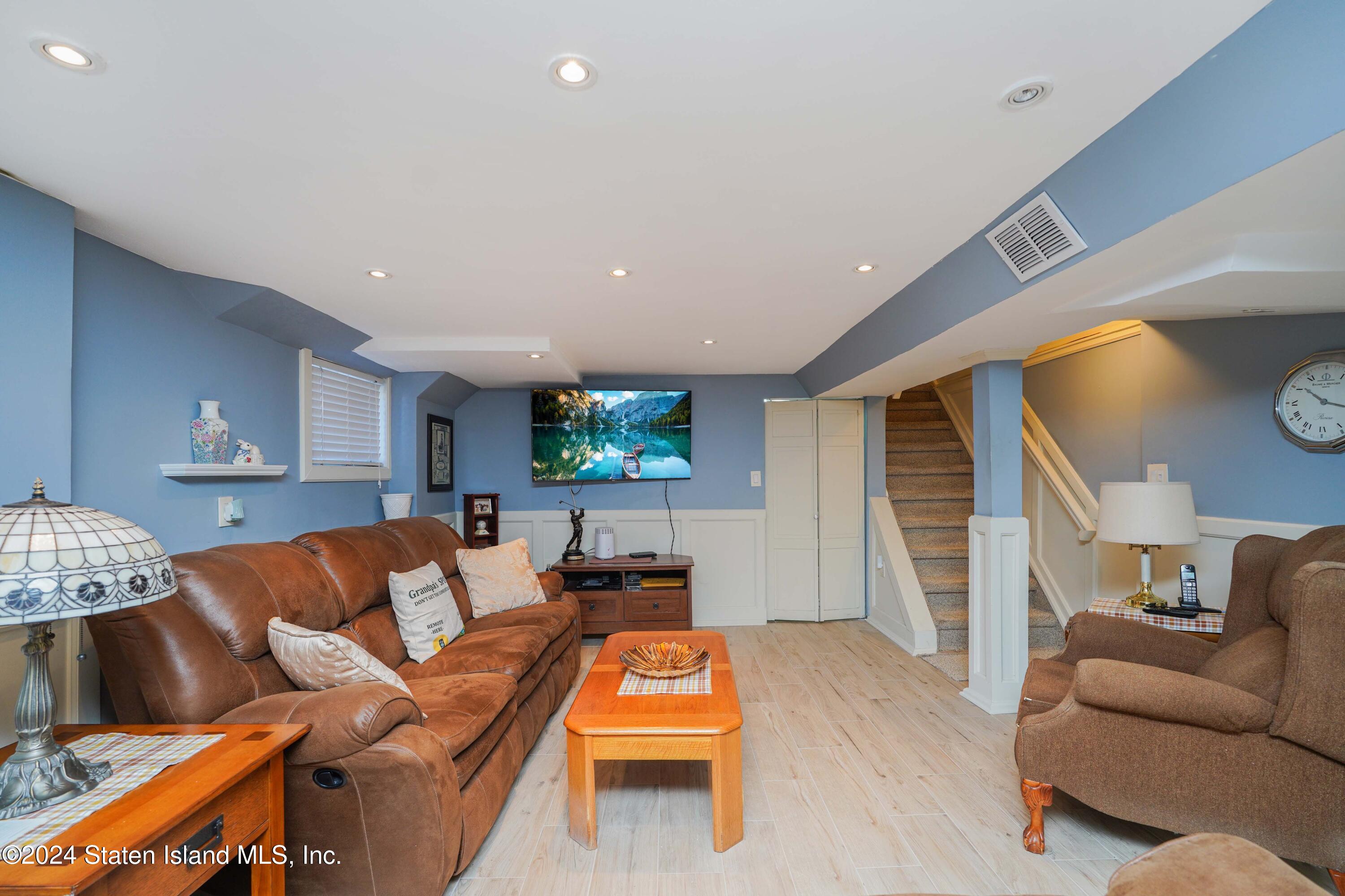 15 Petrus Avenue, Staten Island, NY, 10312 image 30