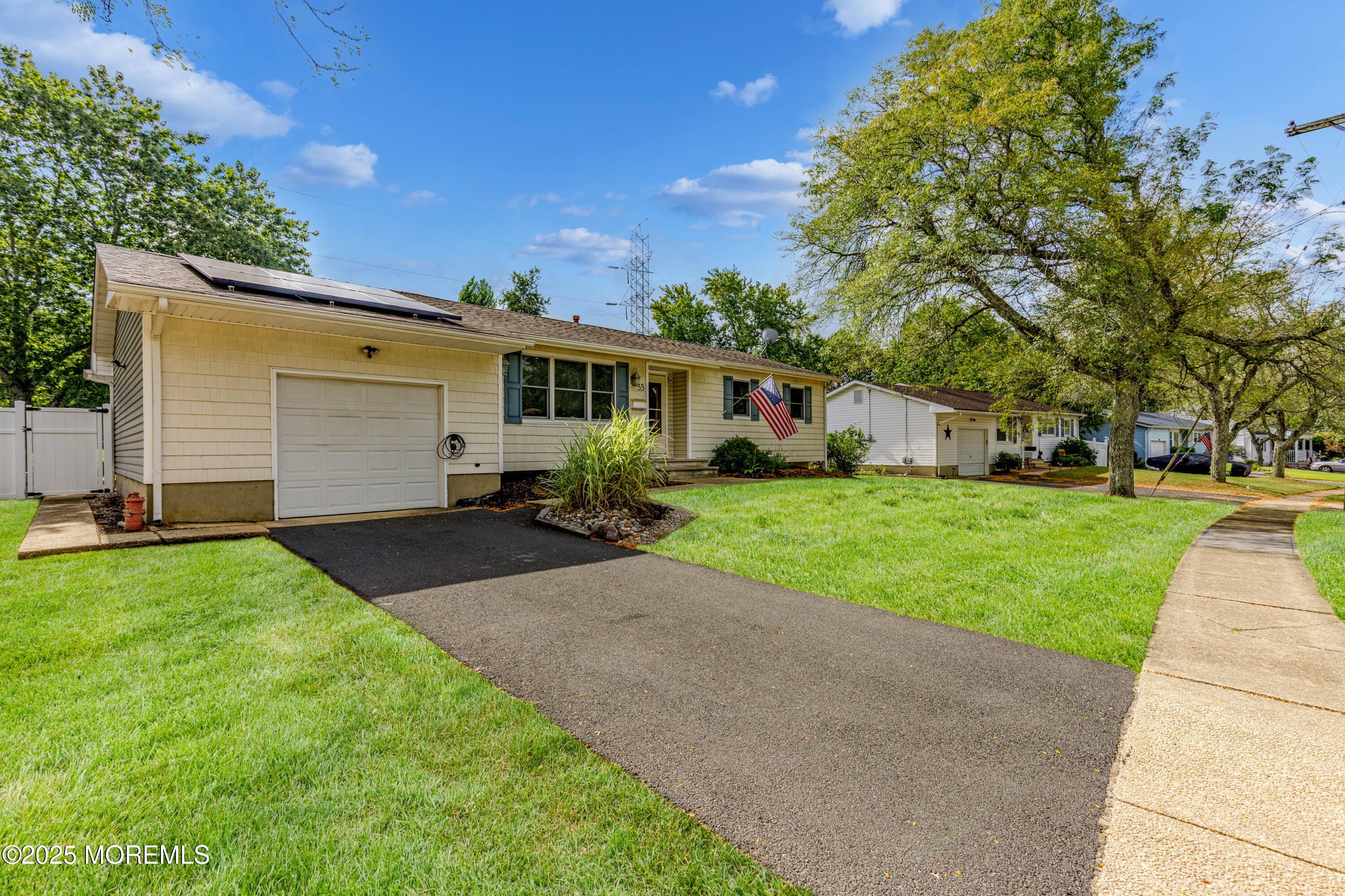 33 Drexel Drive Image 3