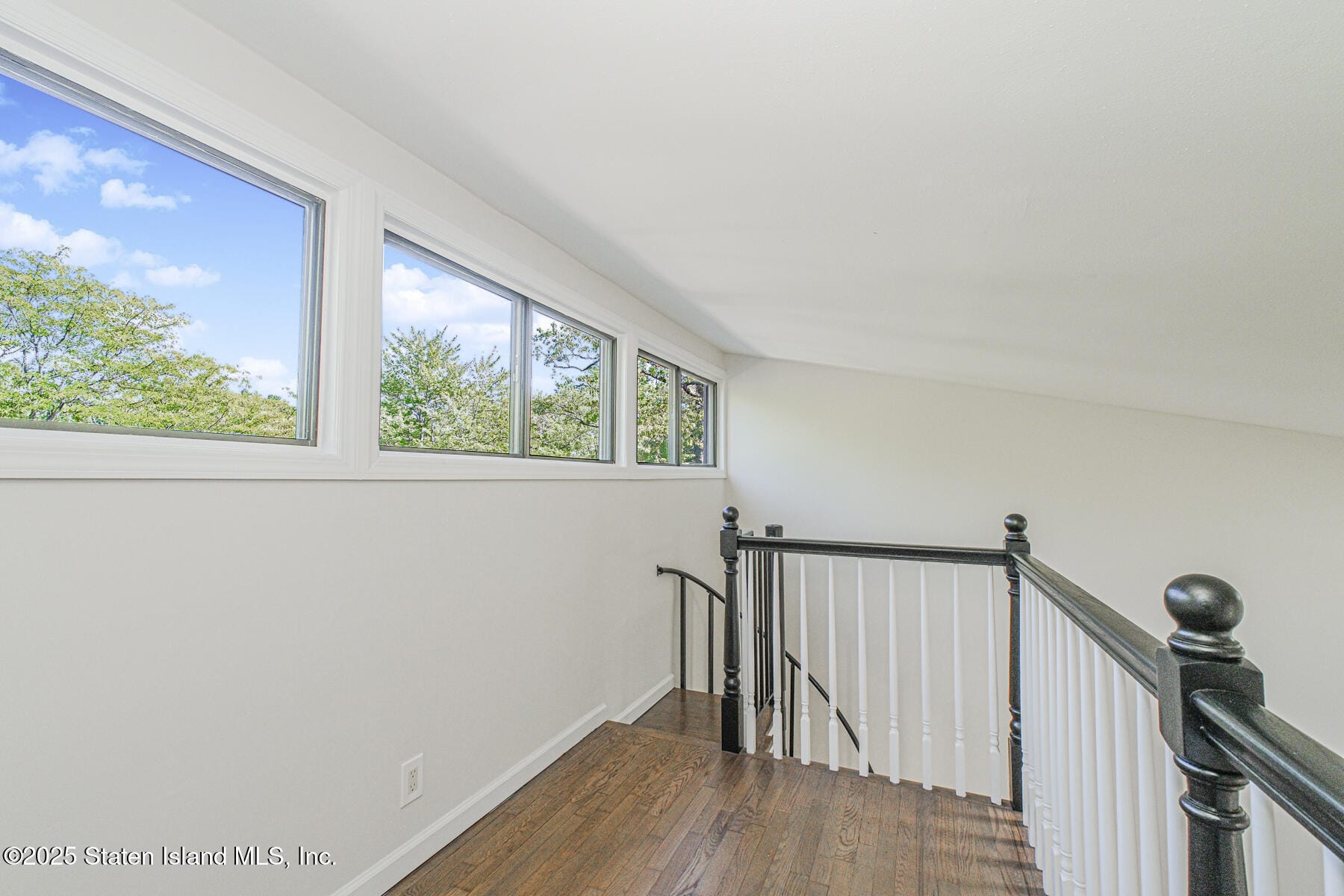 110 Surfside Plaza, Staten Island, NY, 10307 image 10