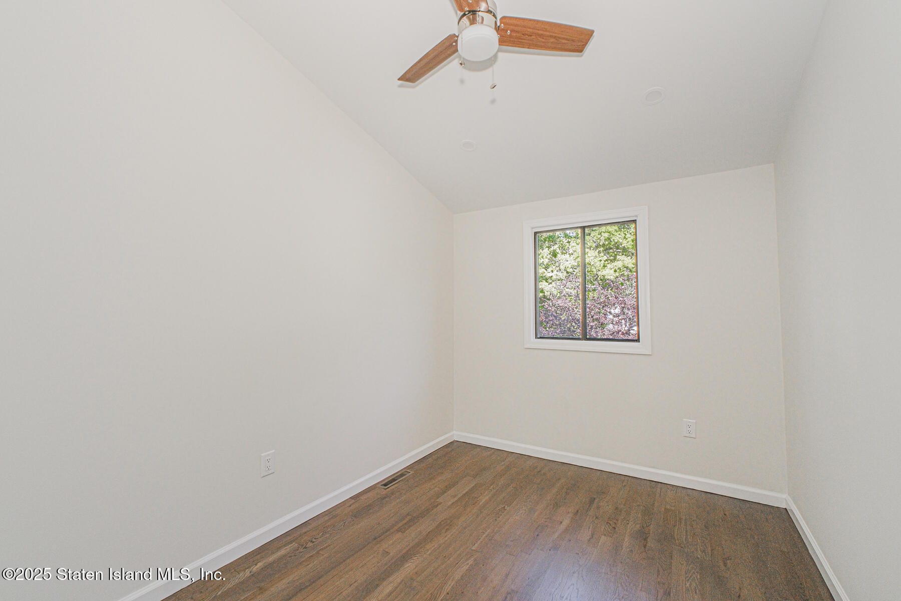 110 Surfside Plaza, Staten Island, NY, 10307 image 15