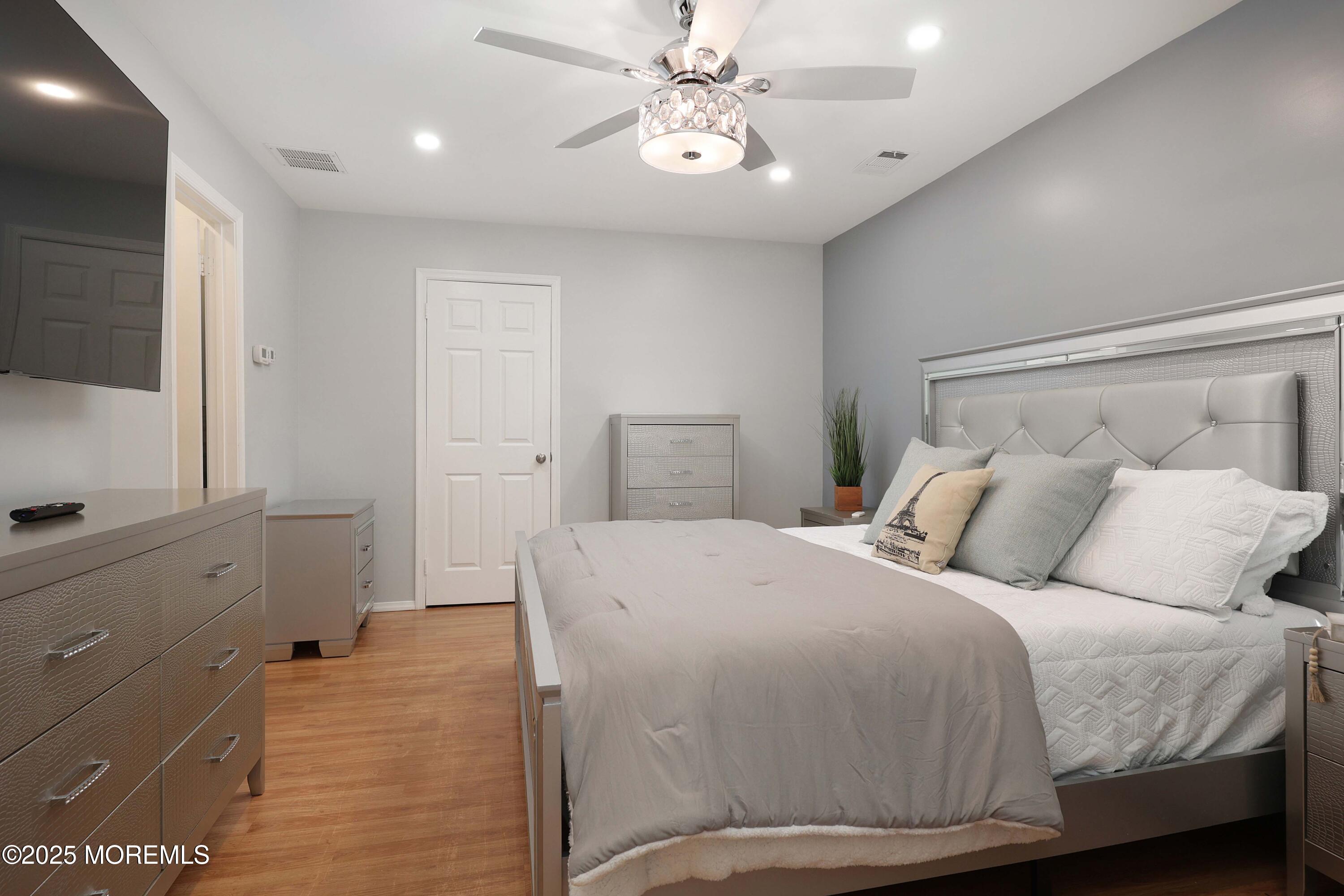 13 Portsmouth Drive, Old Bridge, NJ, 08857 image 17