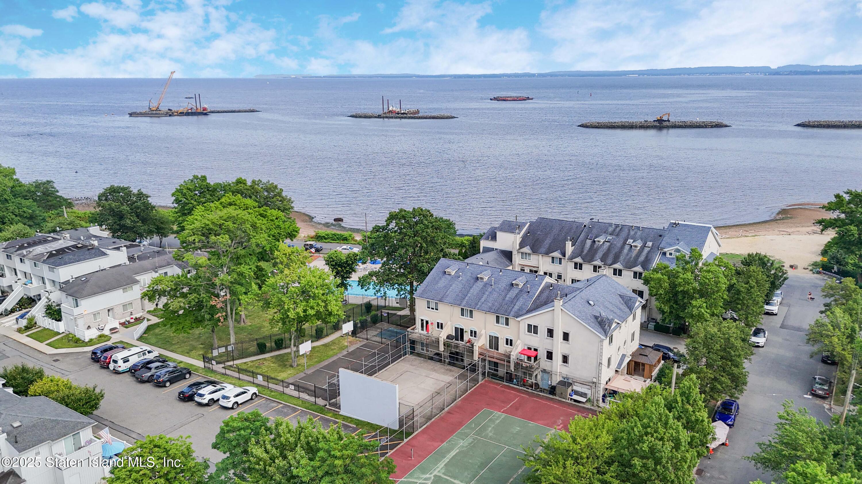 110 Surfside Plaza, Staten Island, NY, 10307 image 21