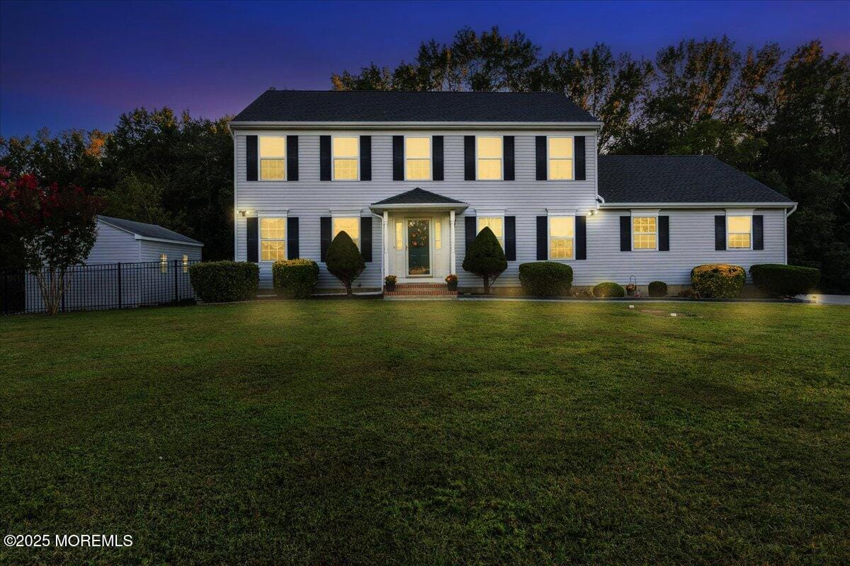 353 Fieldcrest Drive Image 4