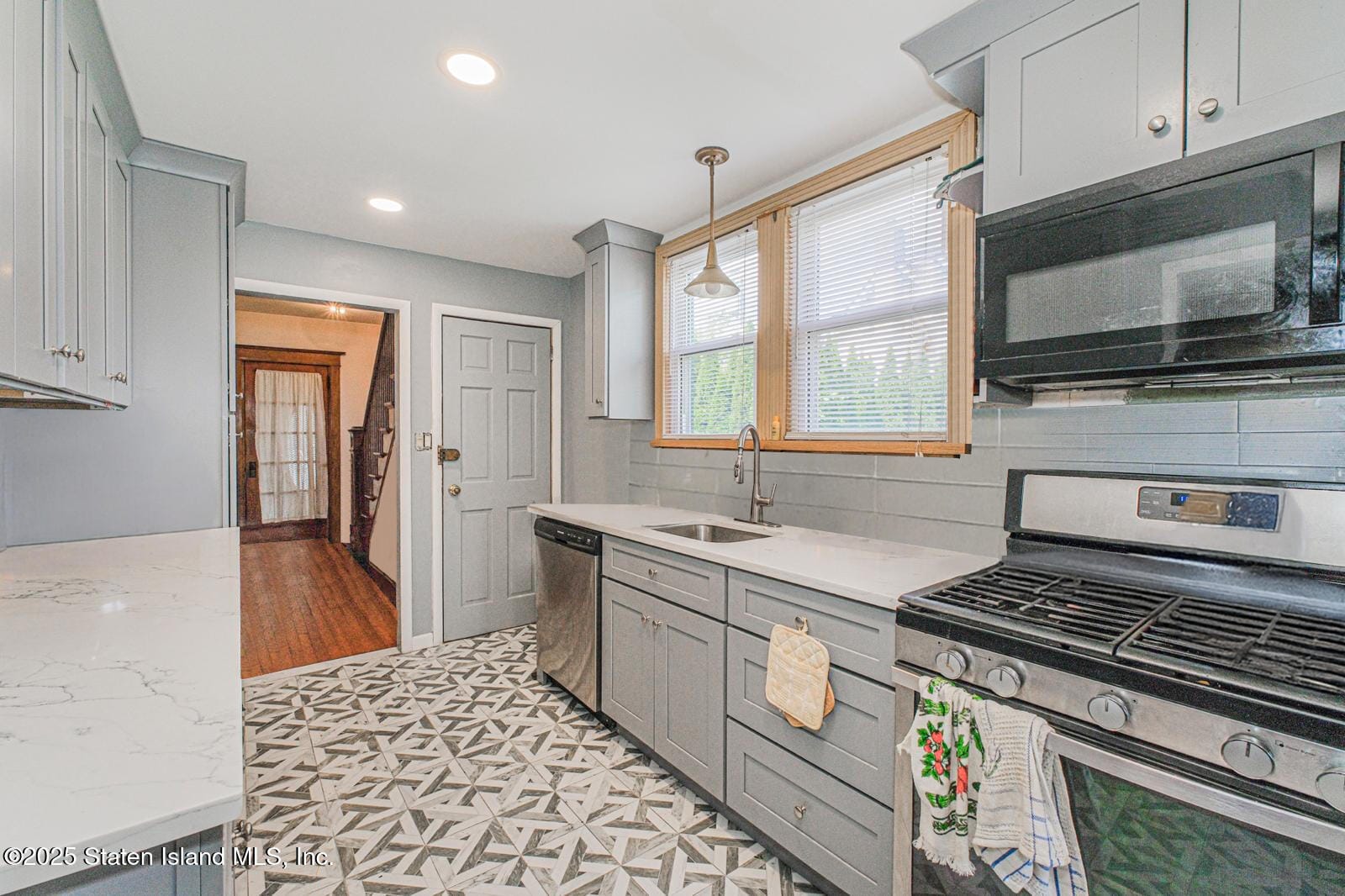 197 Seneca Avenue, Staten Island, NY, 10301 image 12