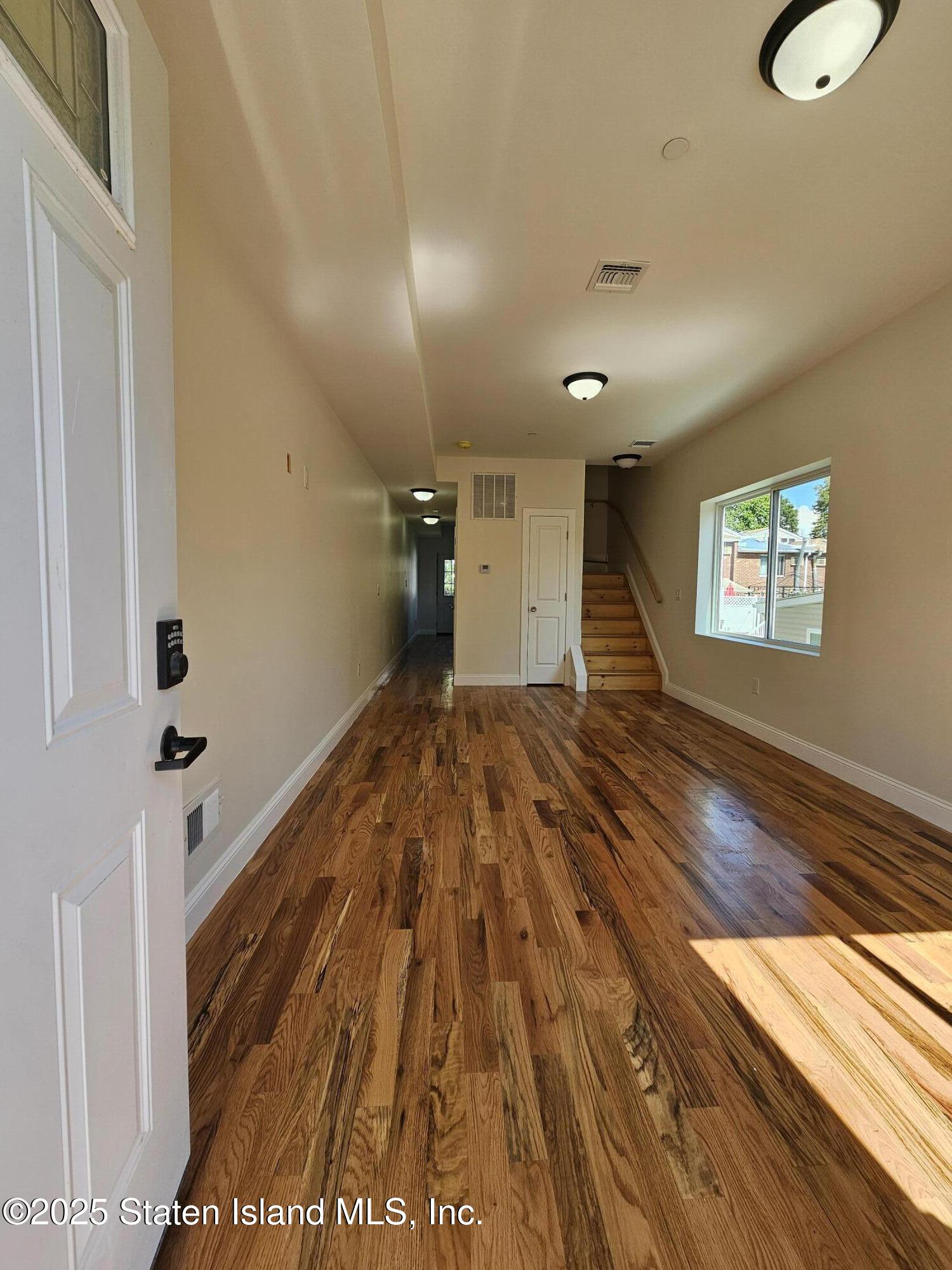 107 St Johns Avenue Image 3