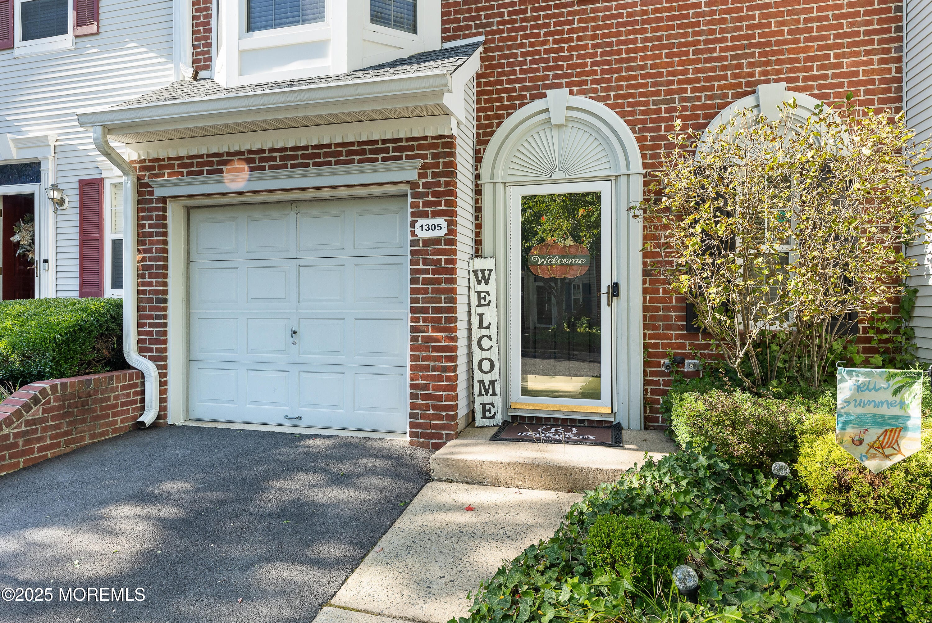 1305 King George Lane Image 2