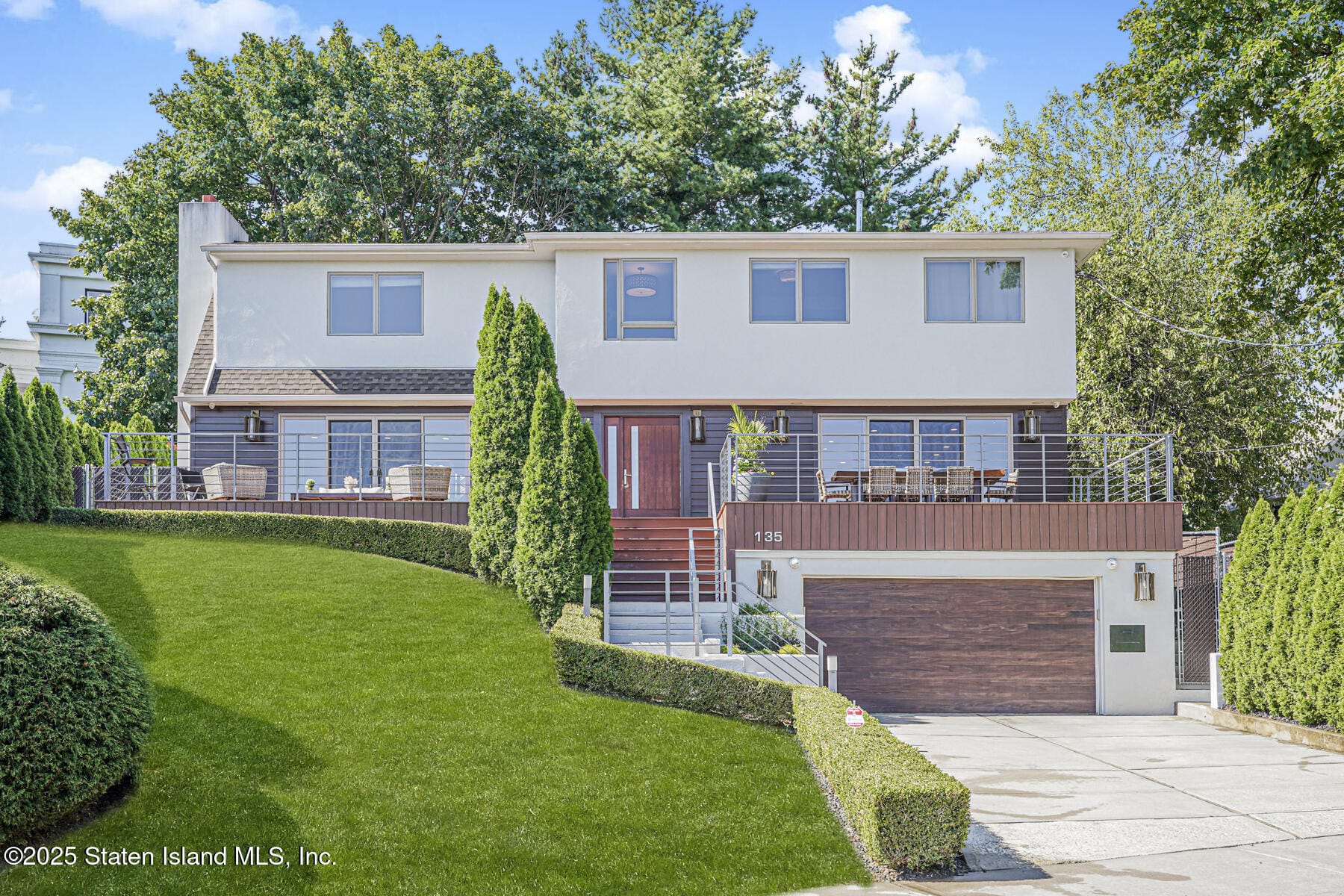 135 Nixon Avenue Image 1