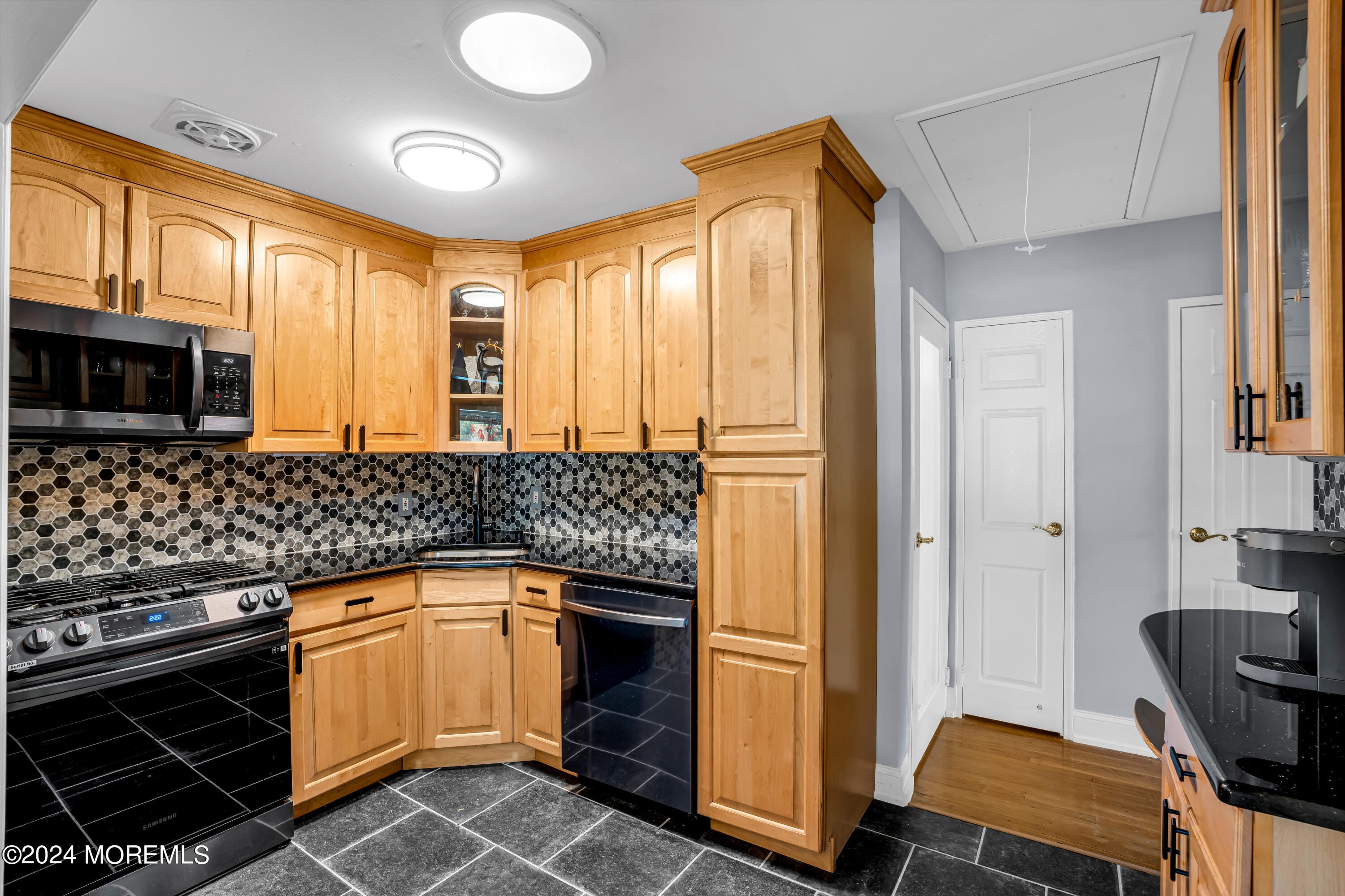 8C Willow Street, Toms River, NJ, 08757 image 36