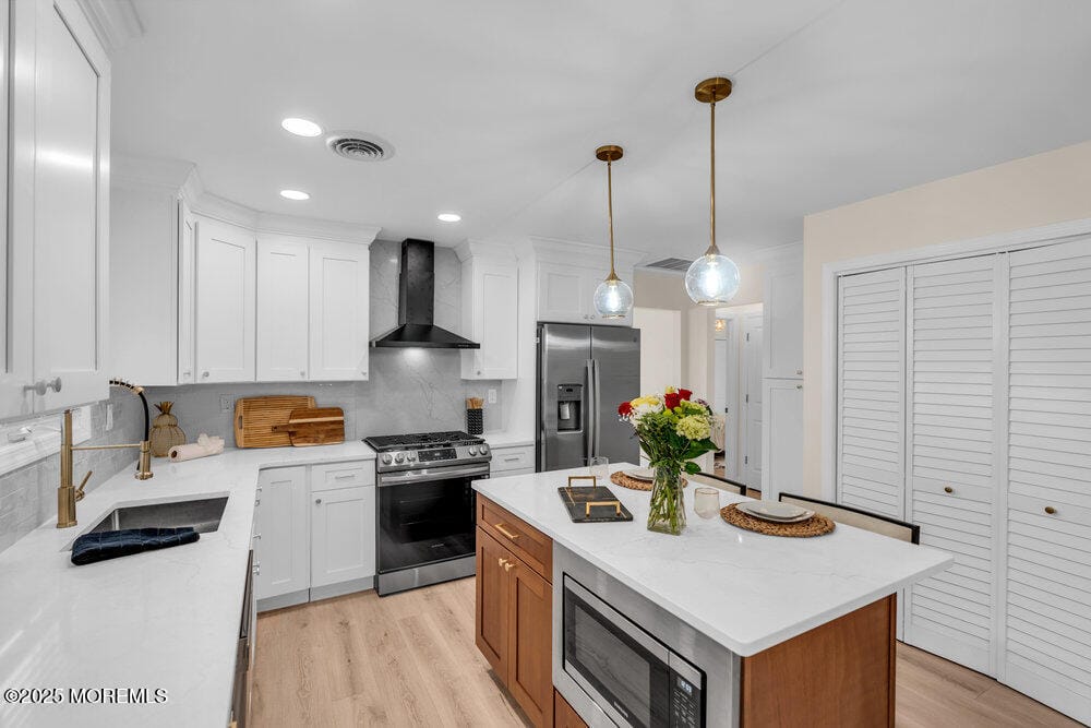 380 Port Royal Drive Image 3