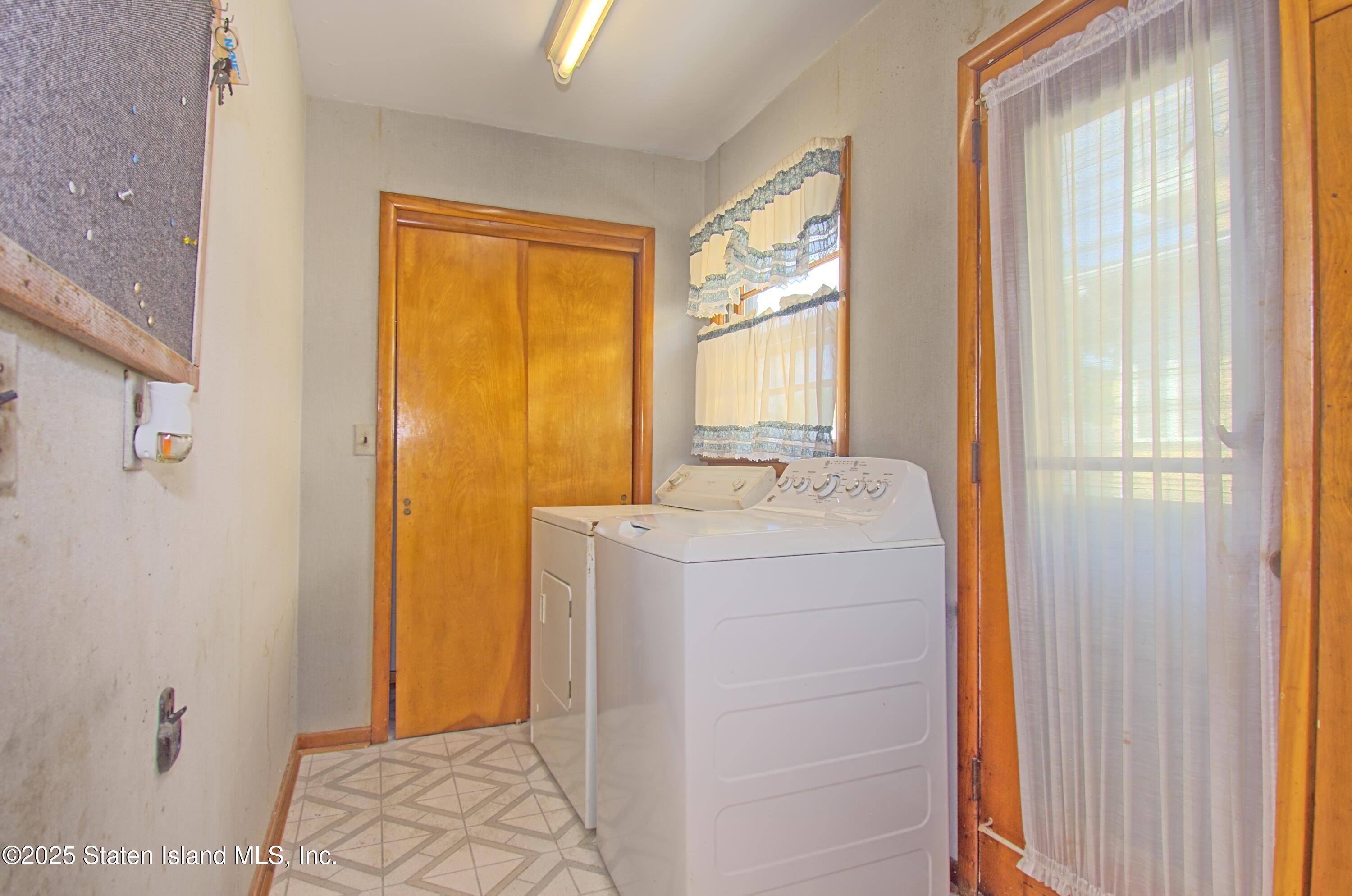105 Marshall Avenue, Staten Island, NY, 10314 image 17