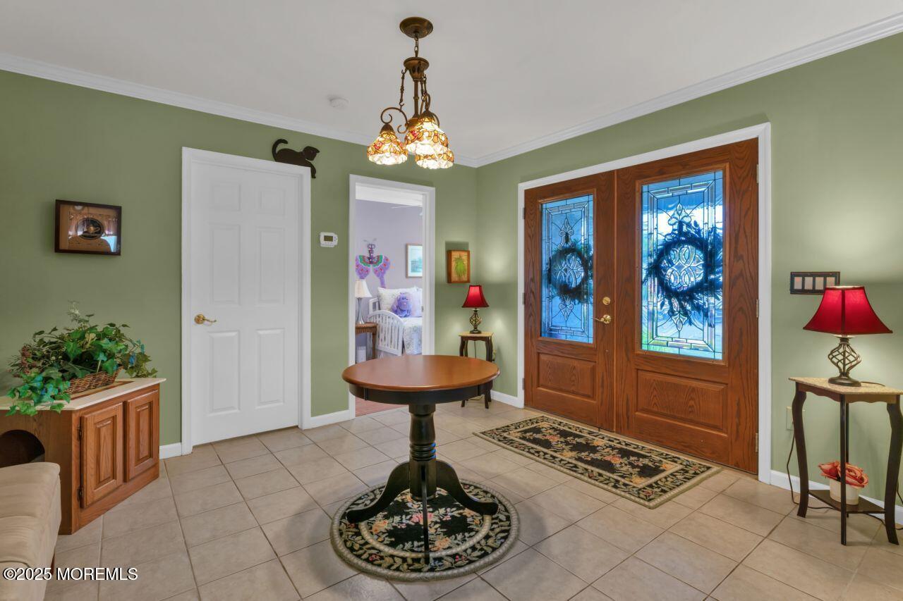 61 Charlotteville Drive Image 4