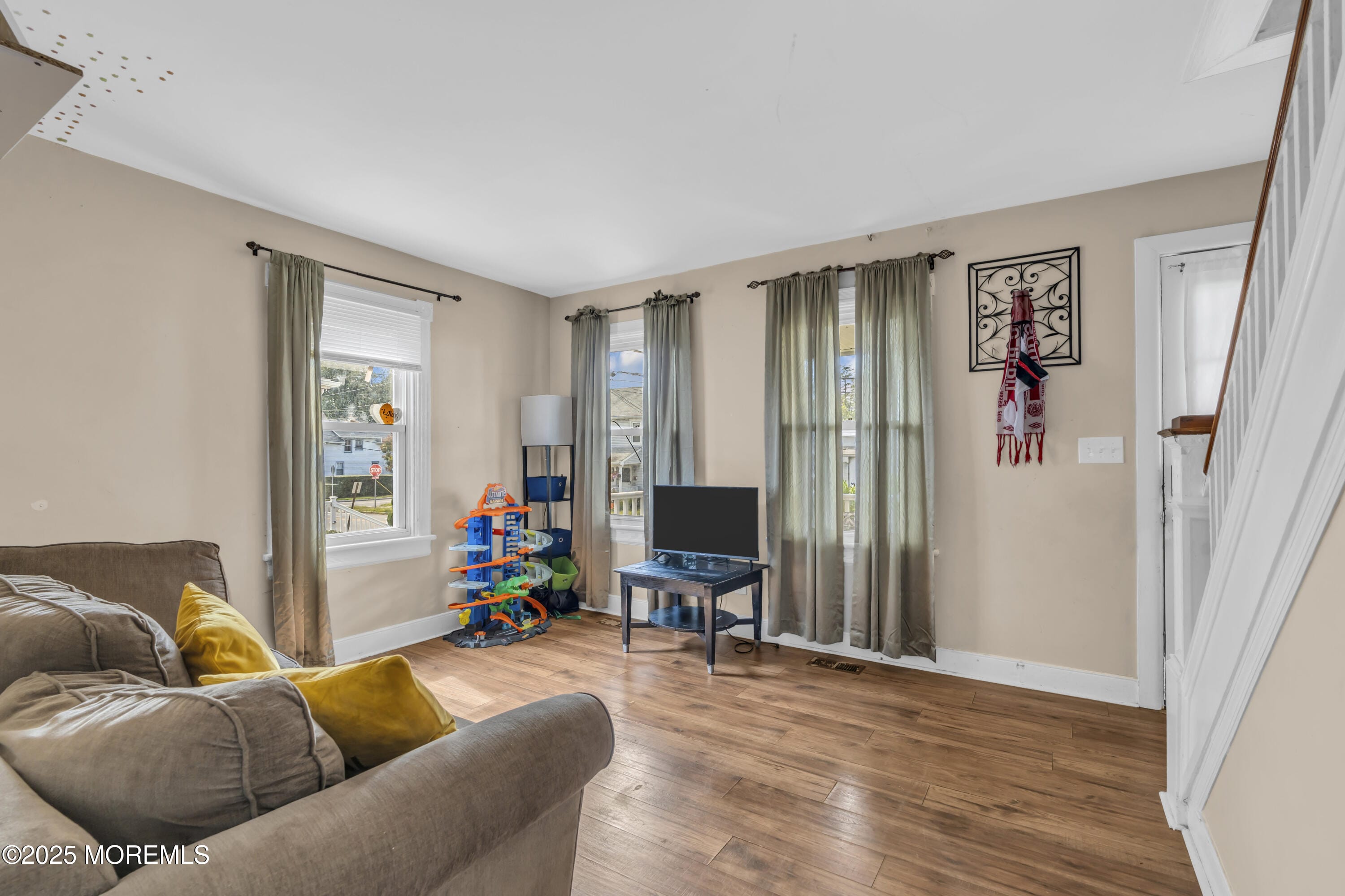 26 Bowne Avenue Image 3