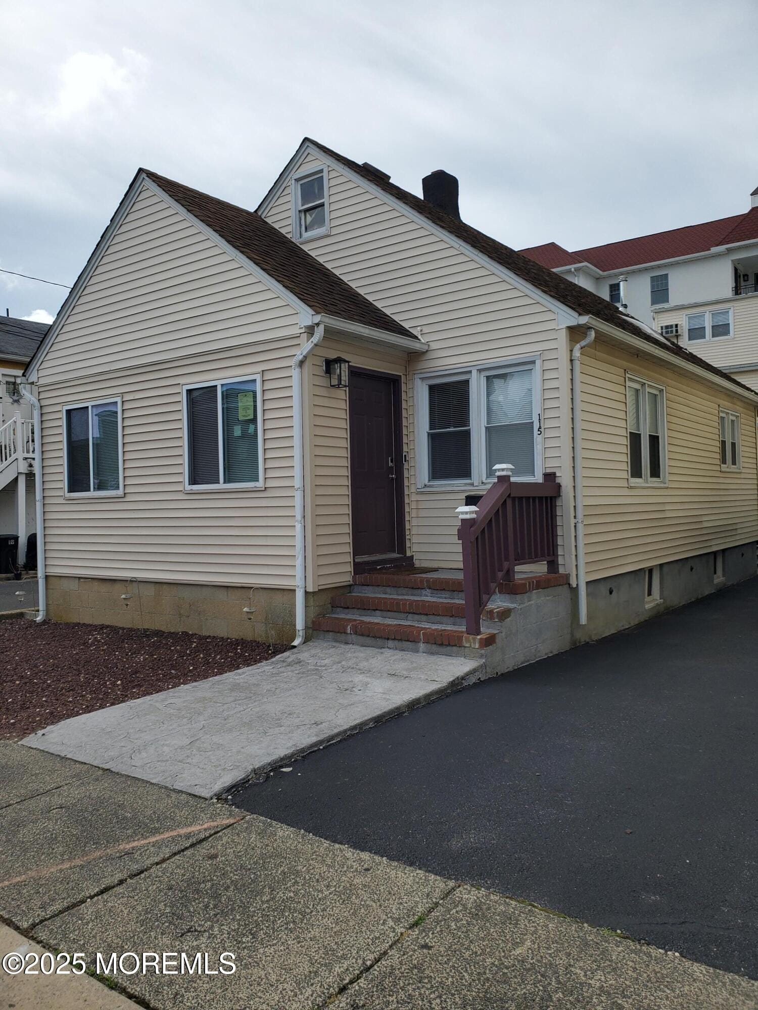115 Dupont Avenue C Image 1