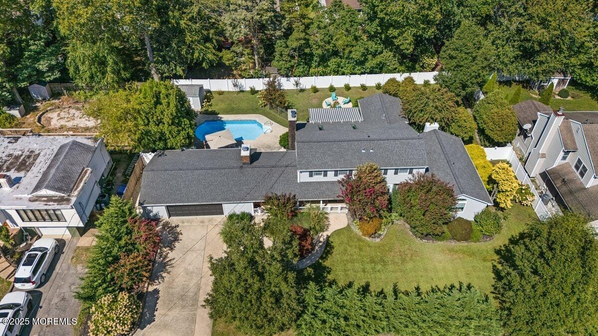 130 Cranmoor Drive, Toms River, NJ, 08753