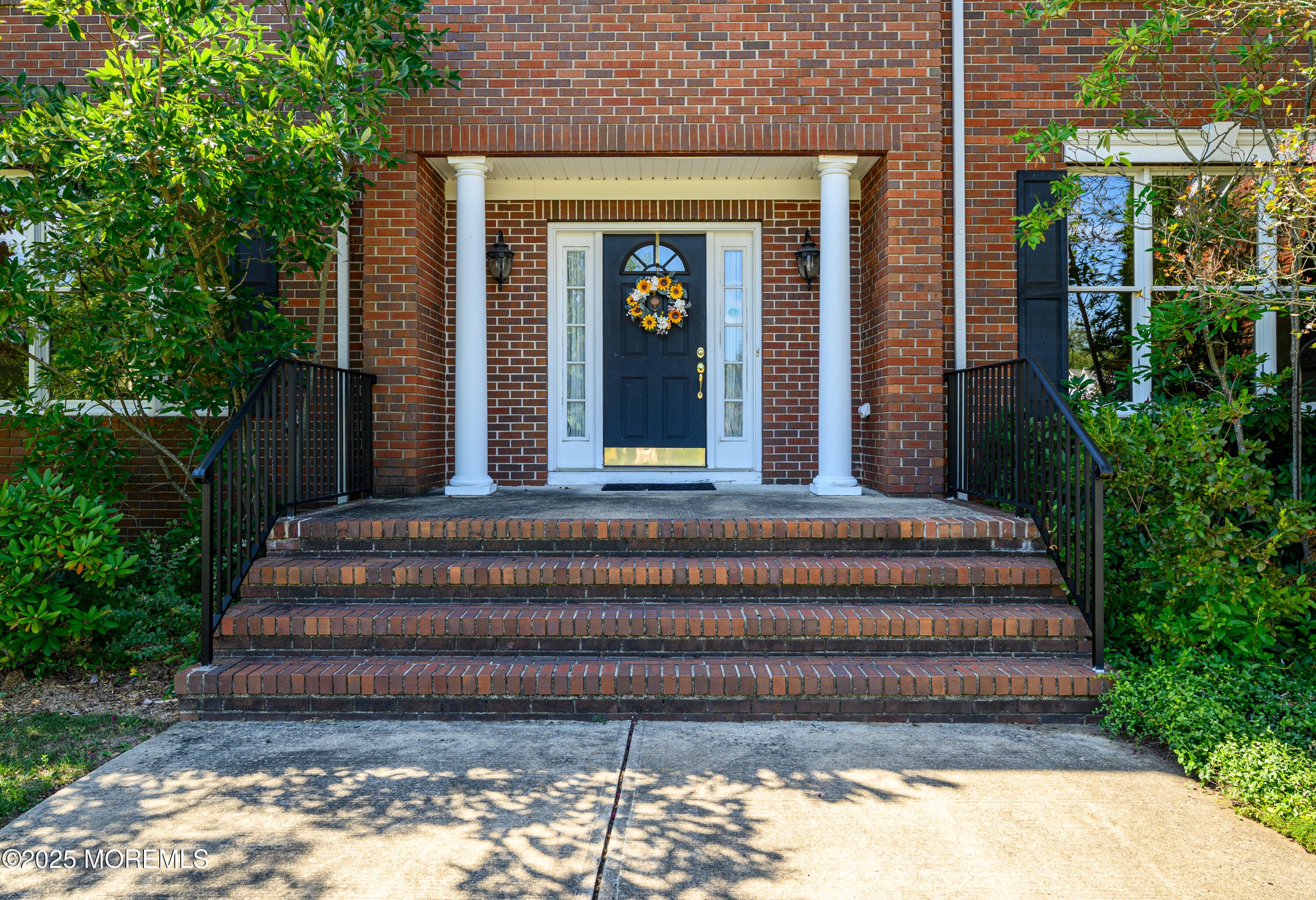 2304 Donna Dee Court Image 4