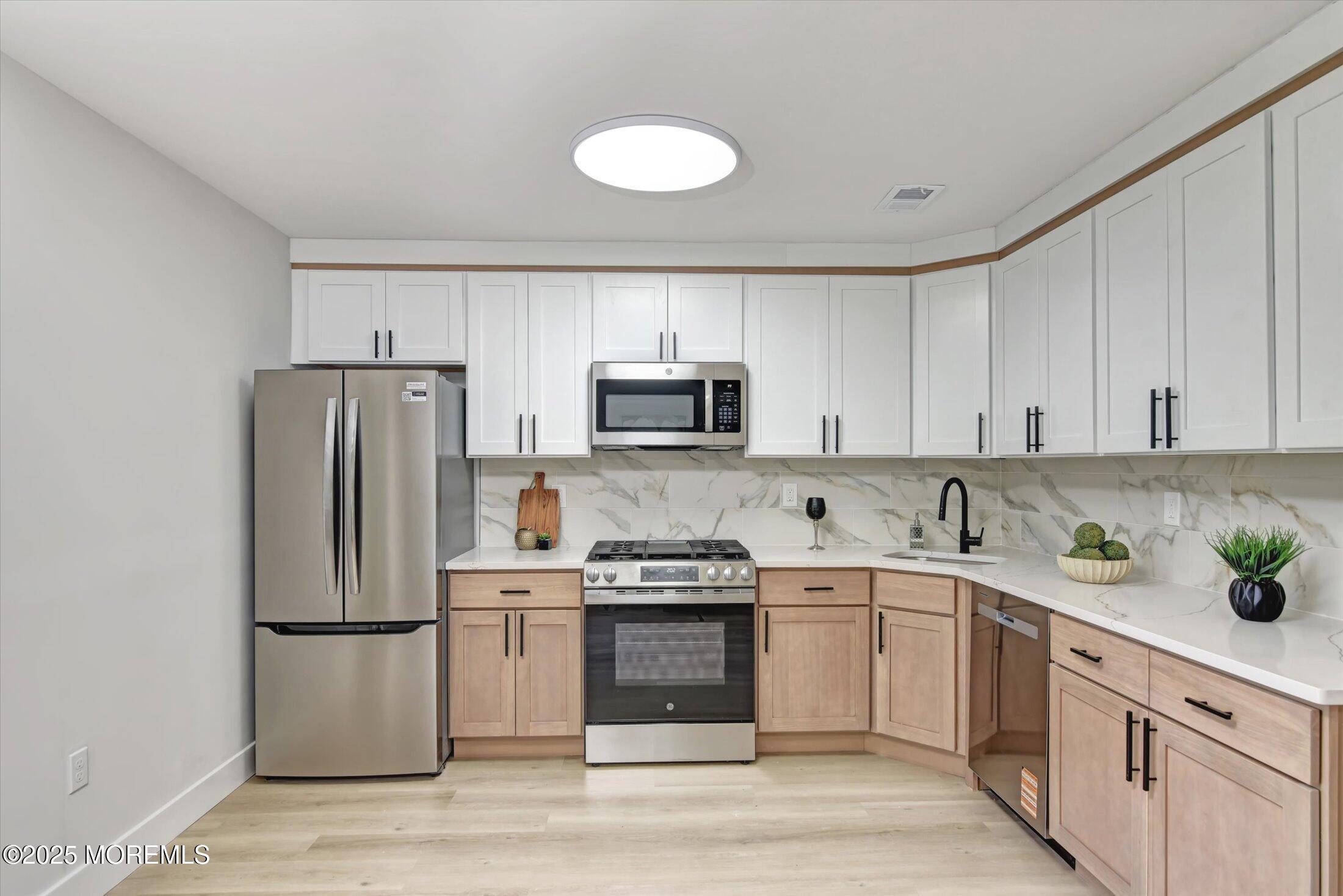 6 Stuart Drive 6 Image 3