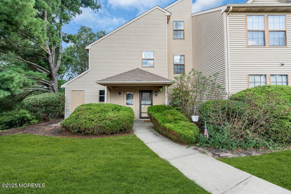 101 Violet Lane Image 2
