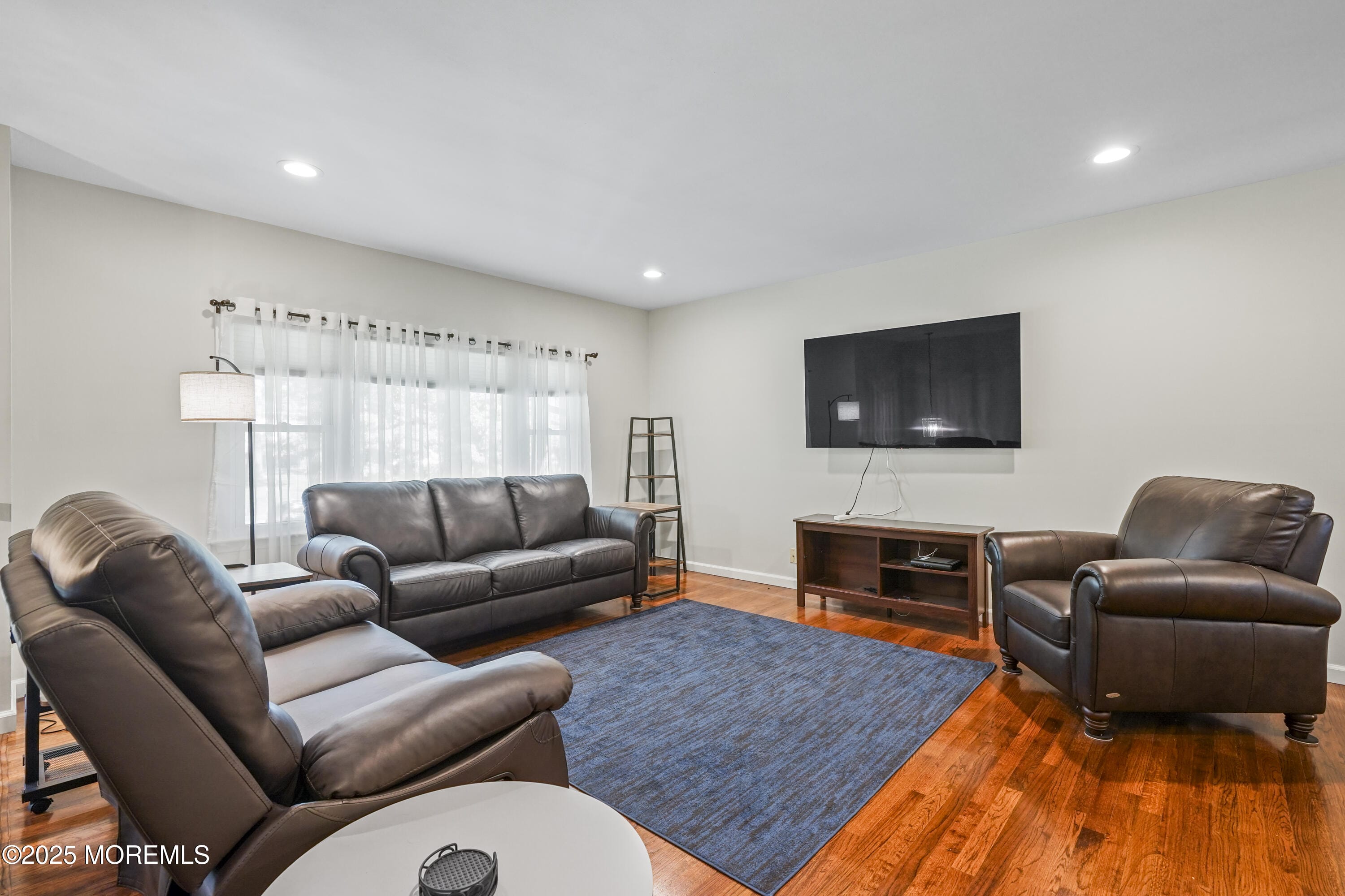 12 Locust Grove Lane Image 4
