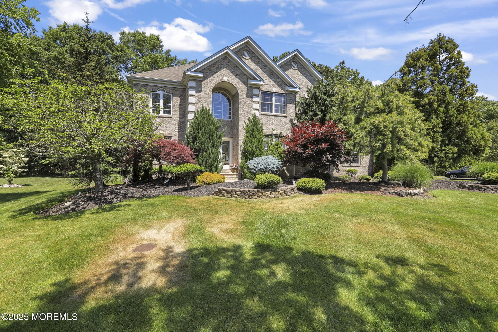 7 Round Hill Road Image 3