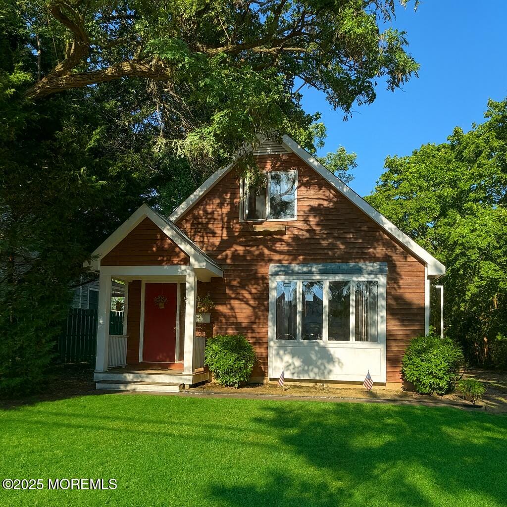 17 Woodrow Street, Oakhurst, NJ, 07755