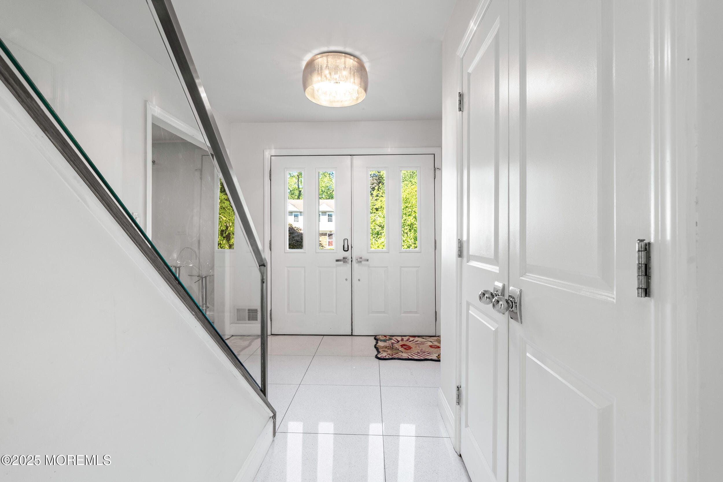 80 Cooper Avenue Image 3
