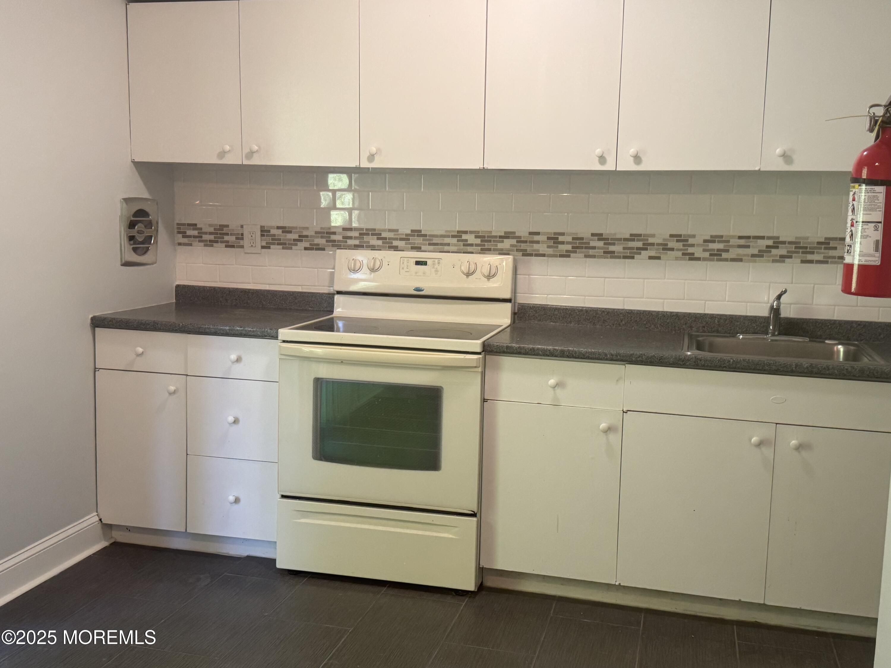 96 East Avenue 23 Image 3