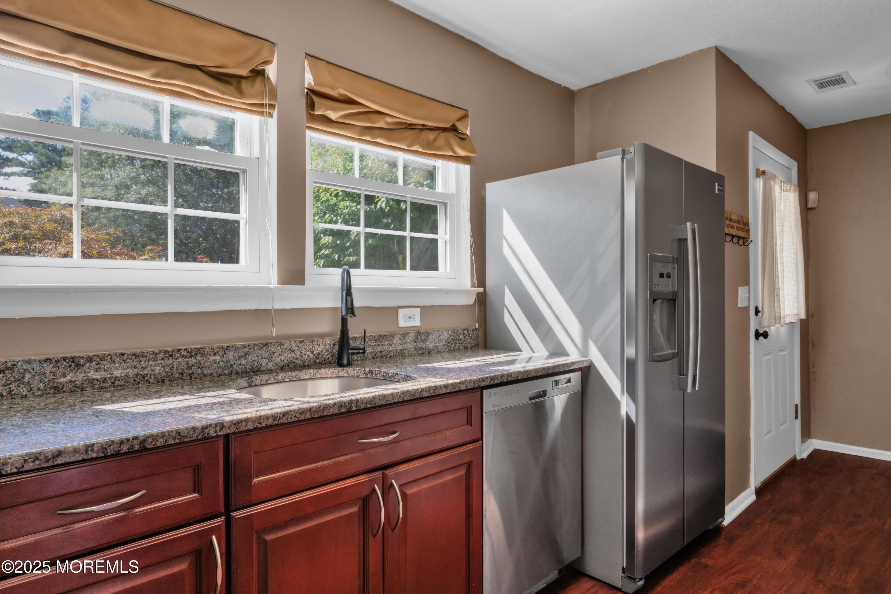 606 Bluebell Drive Image 4